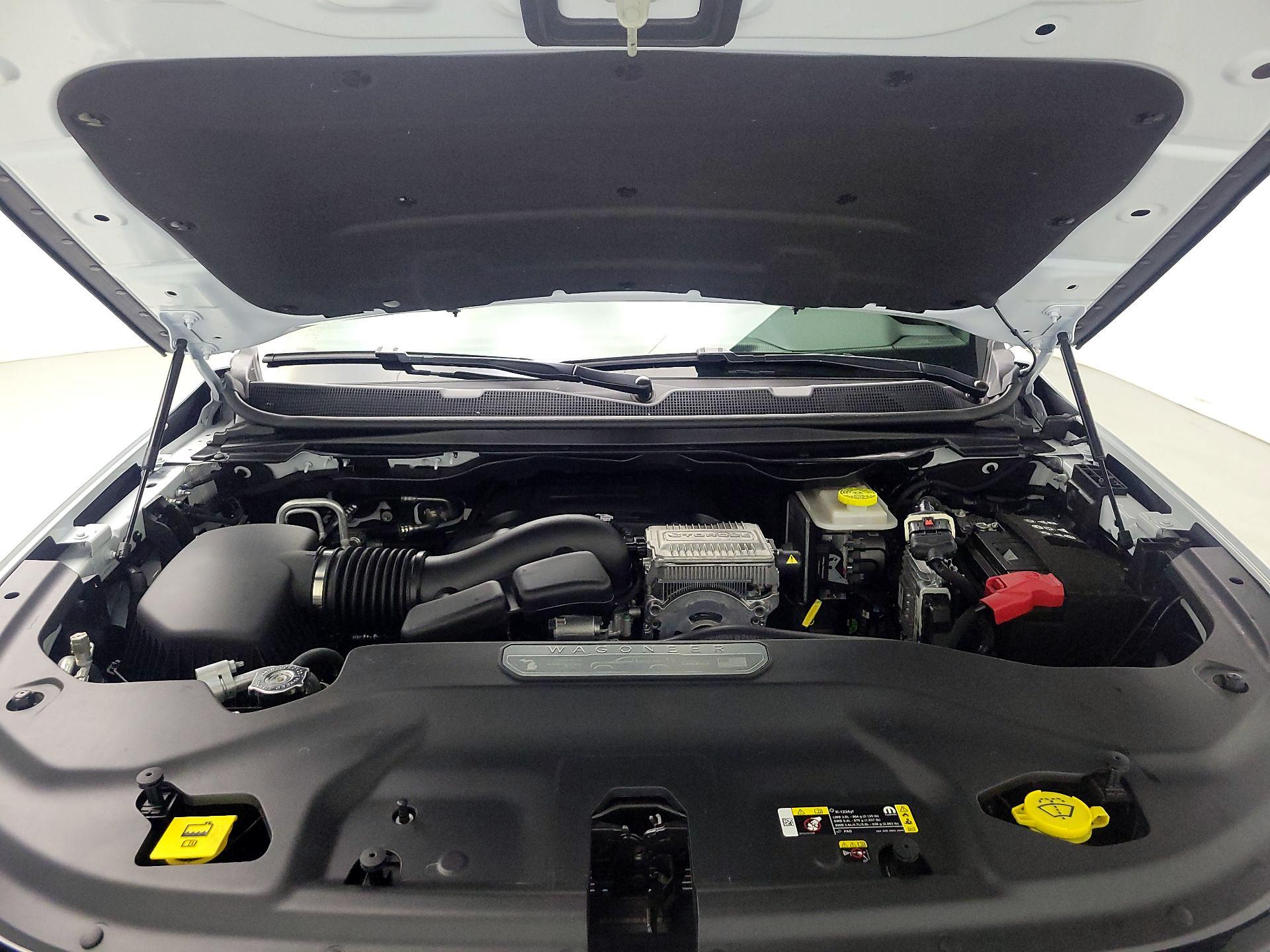 Thumbnail: 2023 Jeep Wagoneer - 20