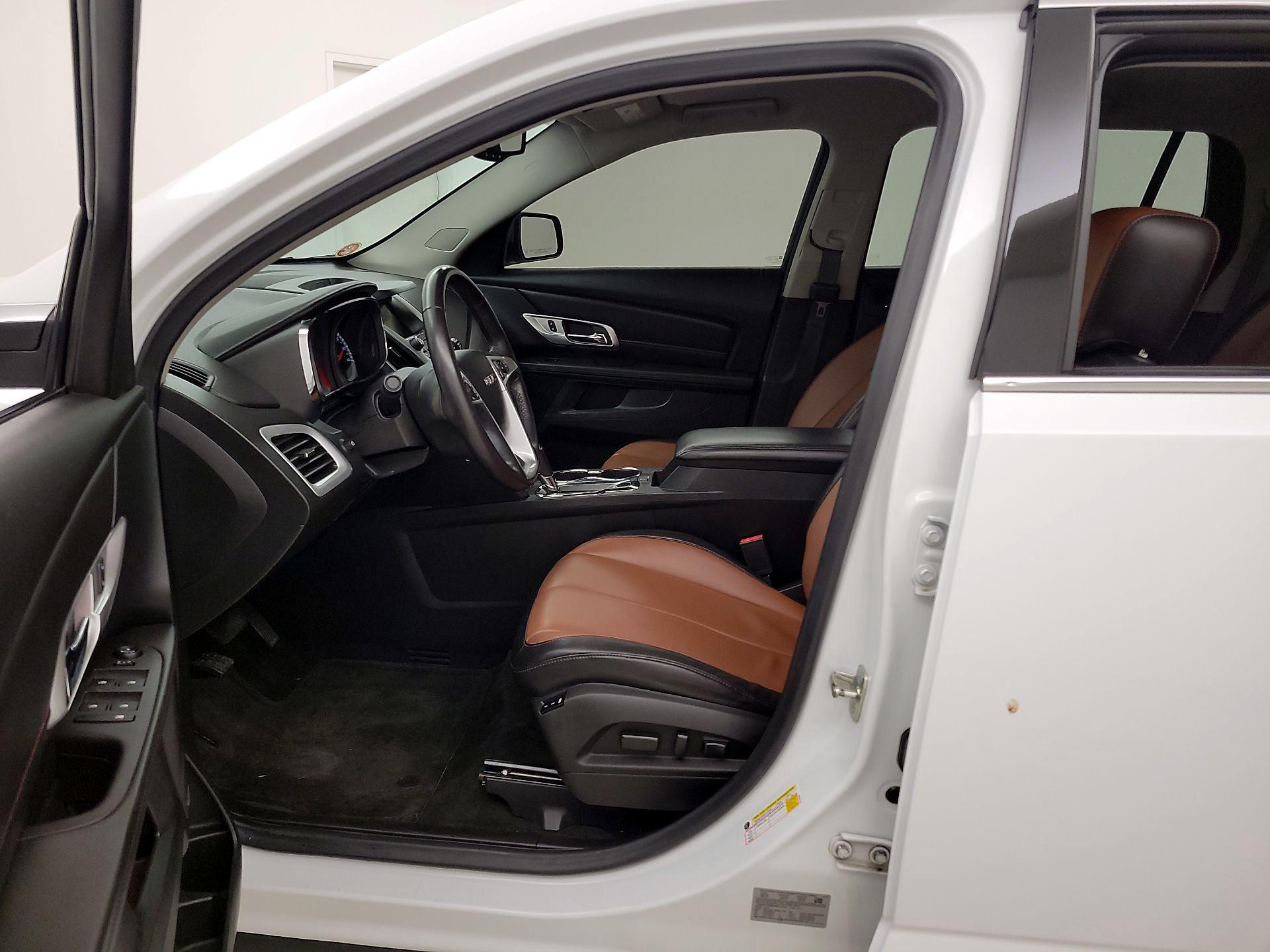 Thumbnail: 2017 GMC Terrain - 11