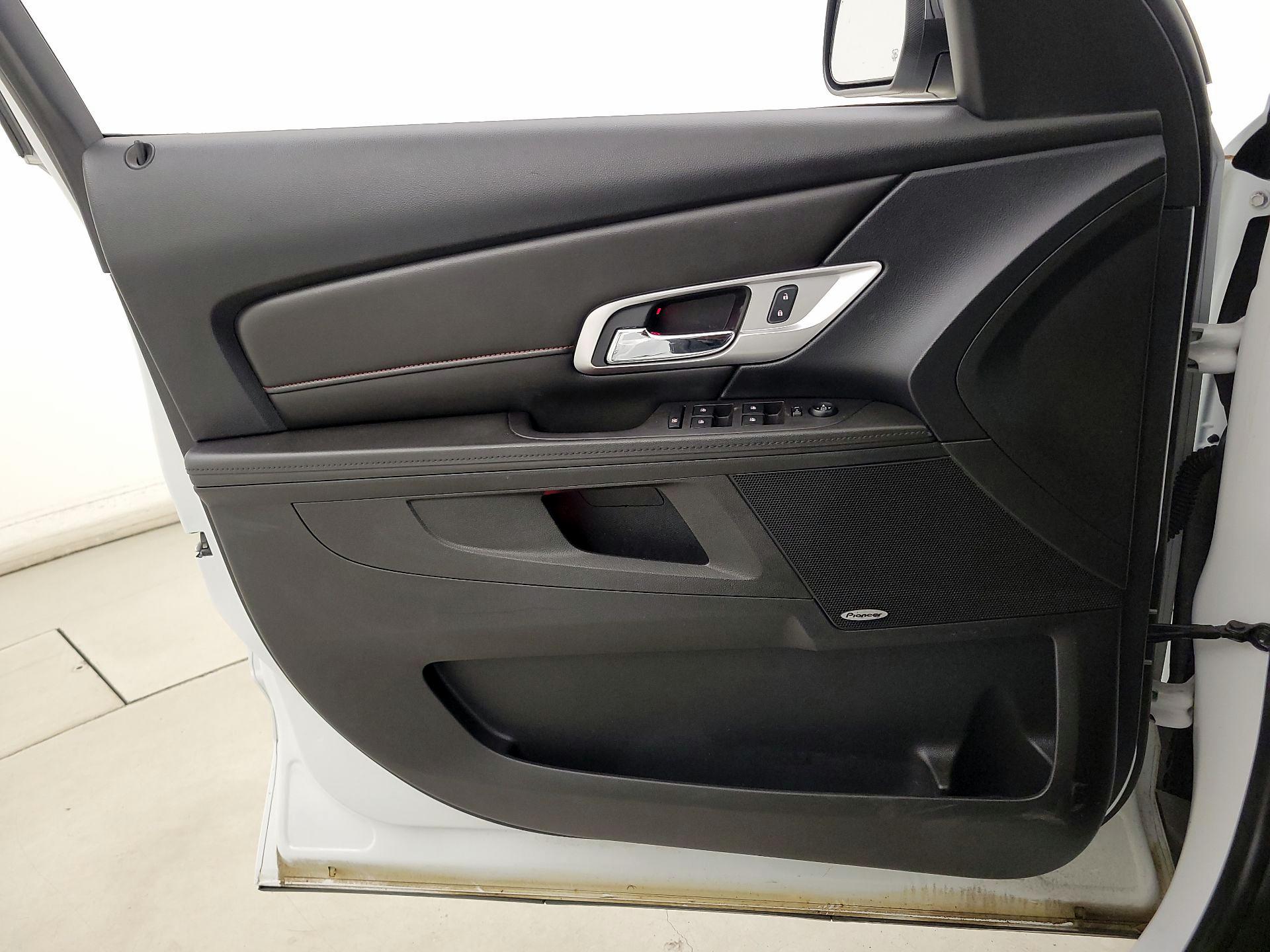 Thumbnail: 2017 GMC Terrain - 12