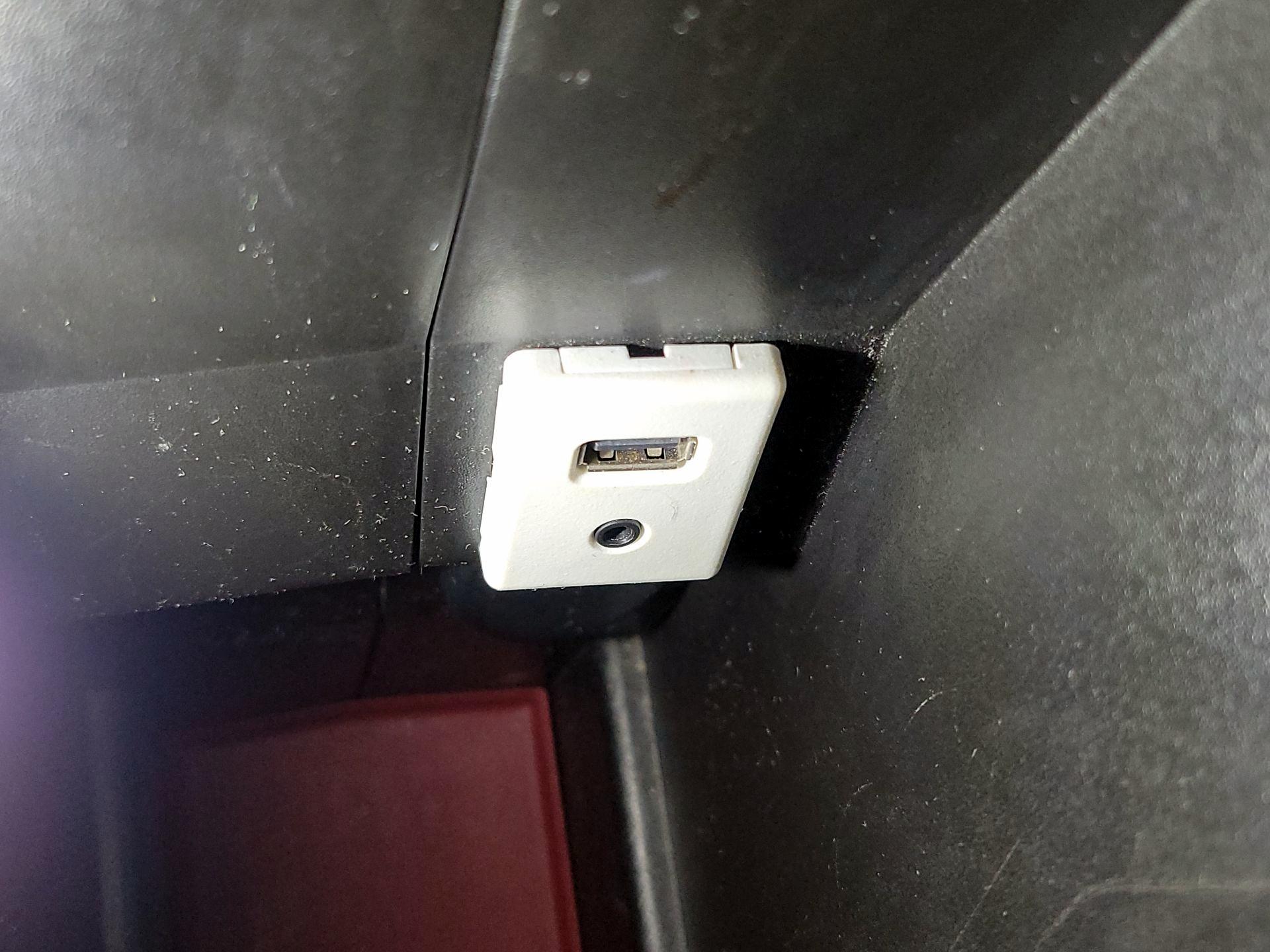 Thumbnail: 2017 GMC Terrain - 18