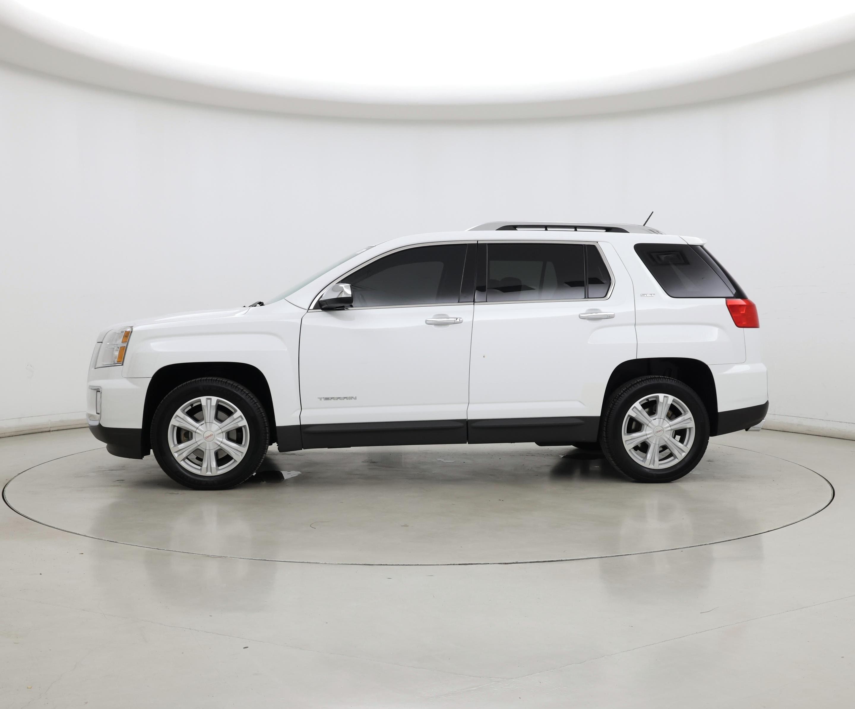 Thumbnail: 2017 GMC Terrain - 3