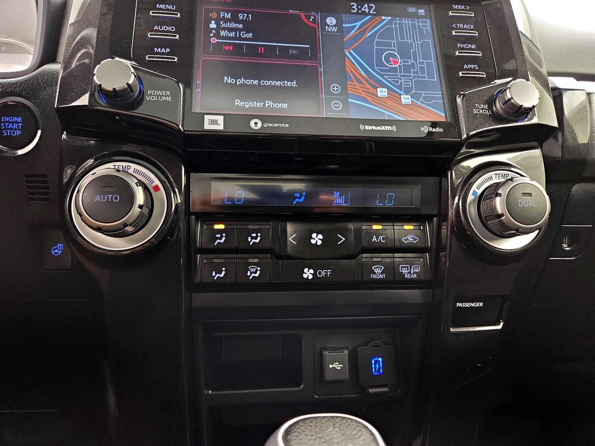 Thumbnail: 2023 Toyota 4Runner - 17