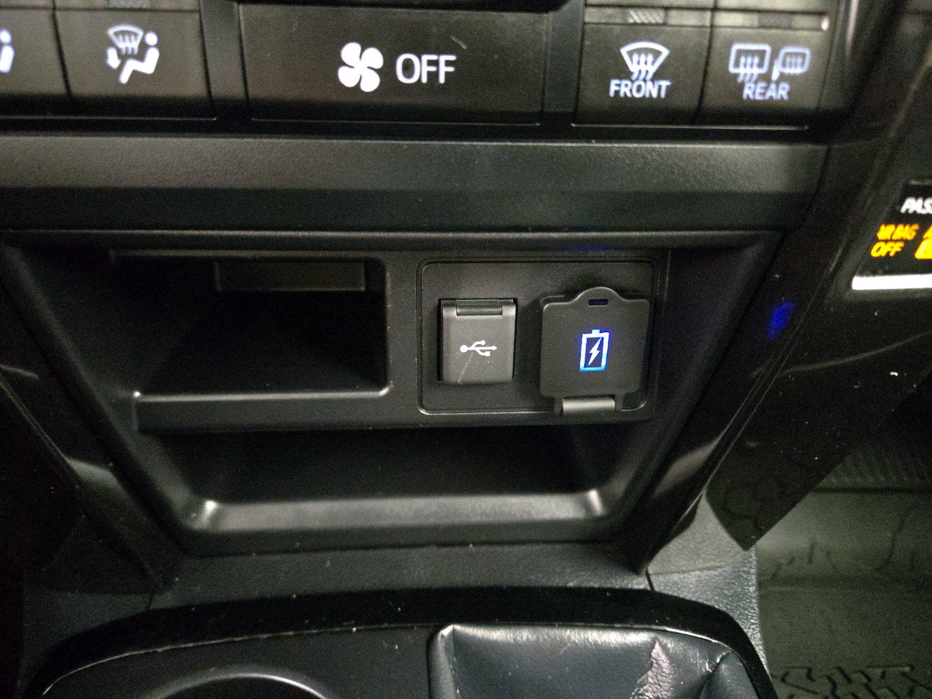 Thumbnail: 2023 Toyota 4Runner - 19