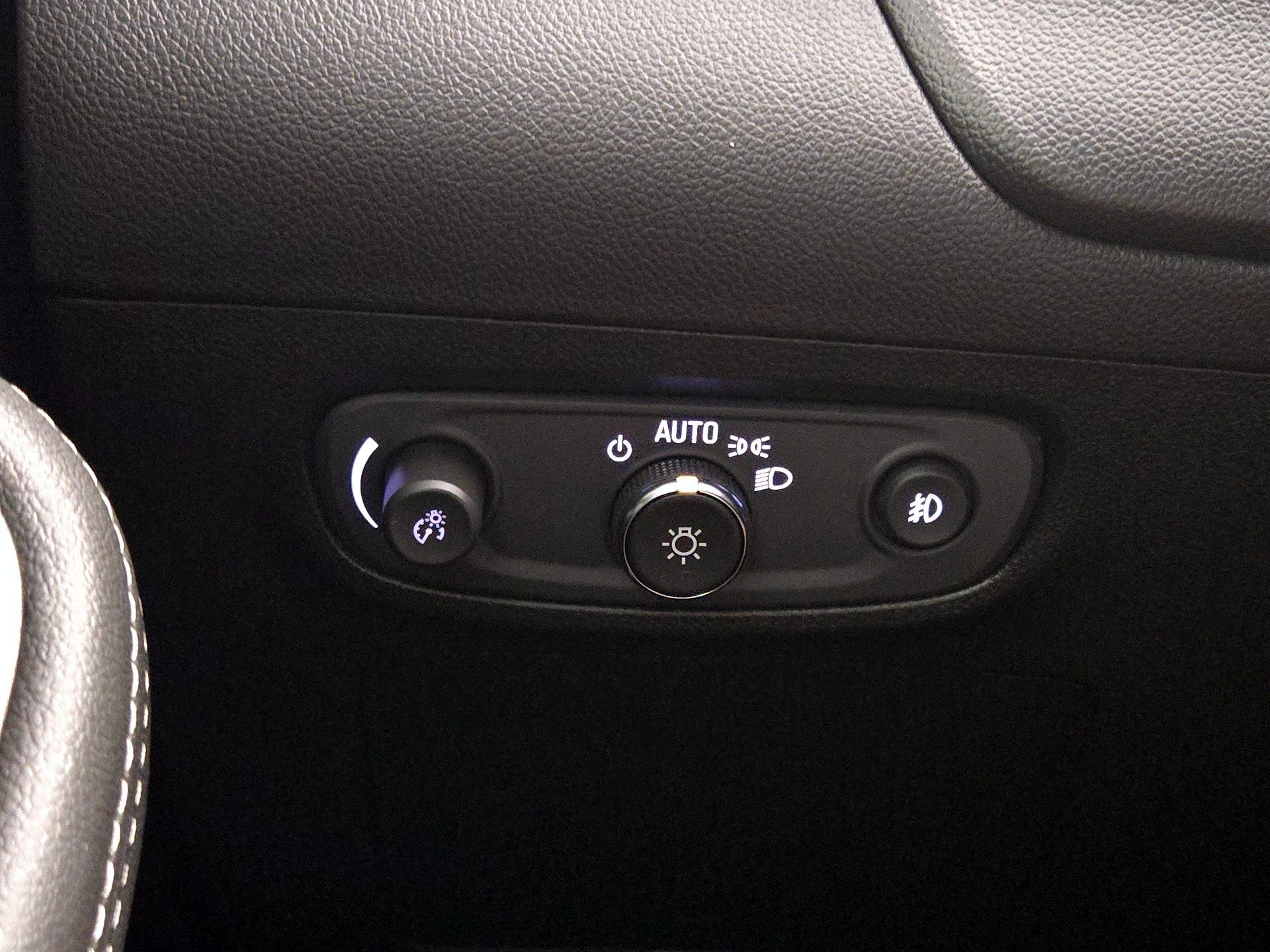 Thumbnail: 2023 Buick Encore GX - 13