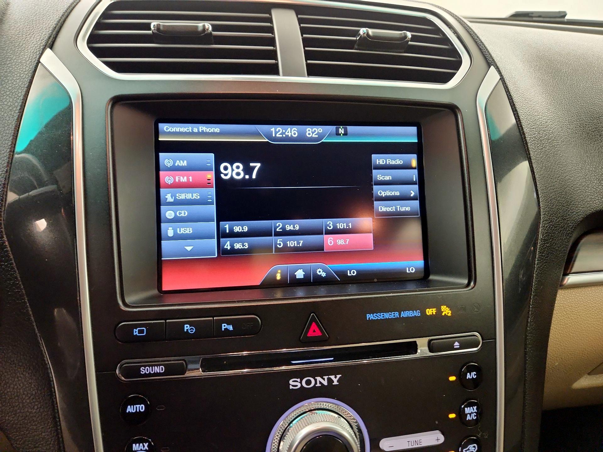 Thumbnail: 2016 Ford Explorer - 14