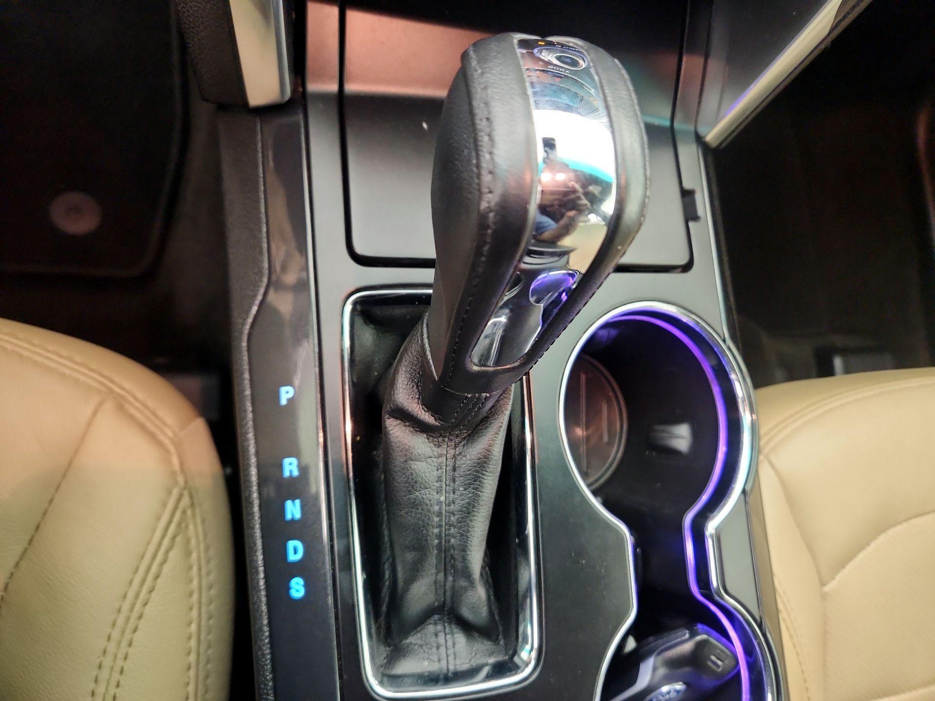 Thumbnail: 2016 Ford Explorer - 16