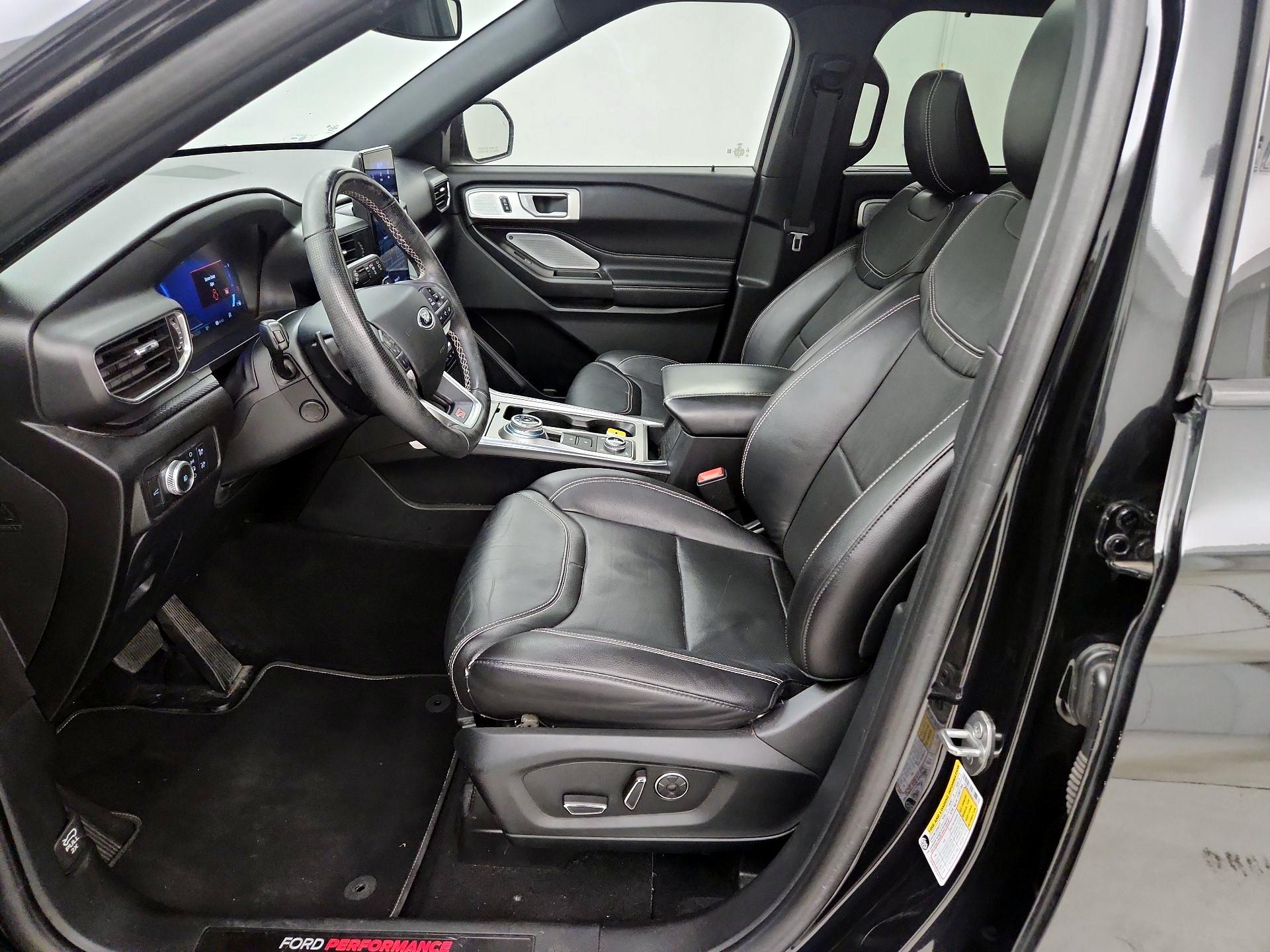 Thumbnail: 2020 Ford Explorer - 11