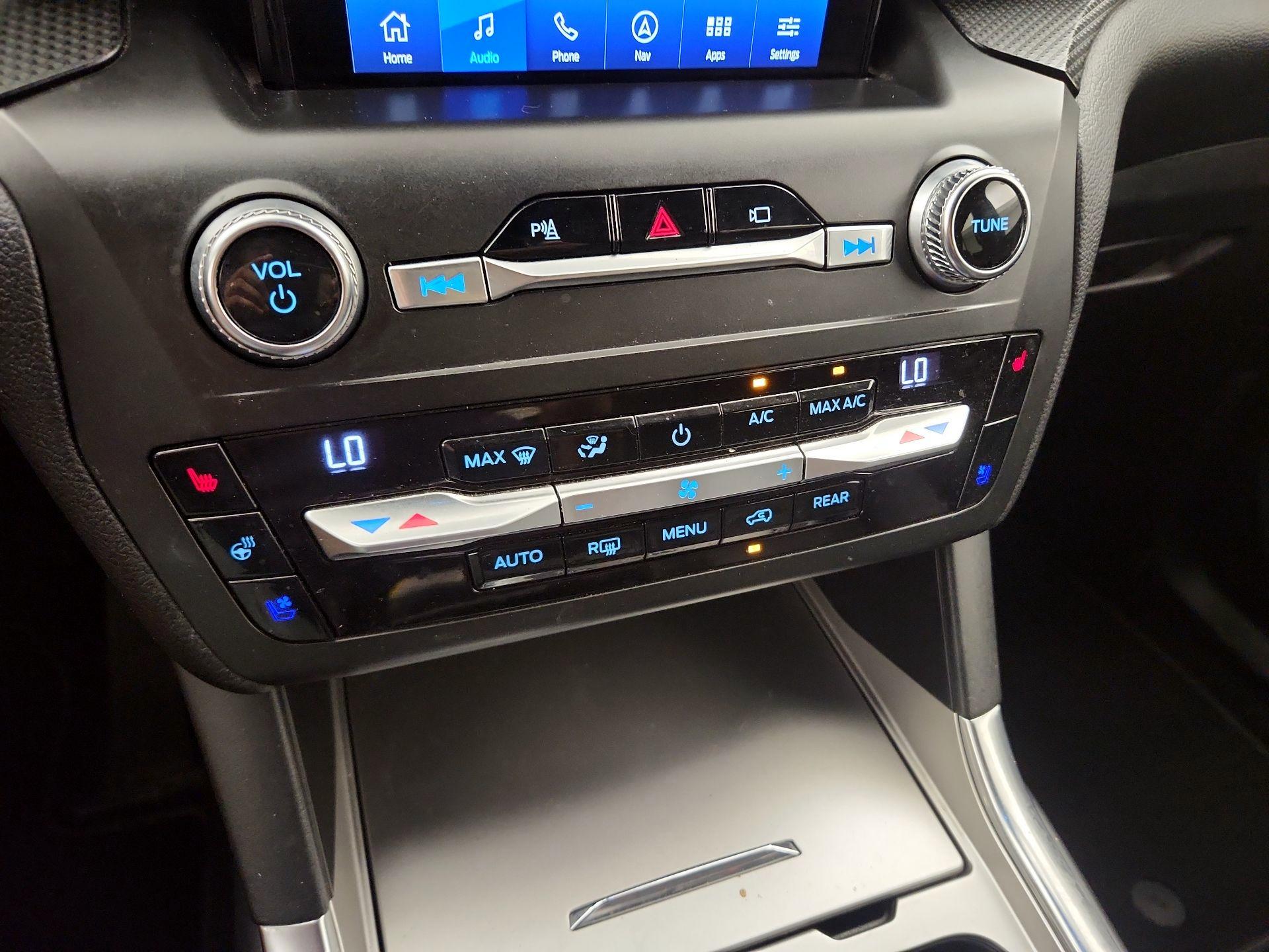 Thumbnail: 2020 Ford Explorer - 17