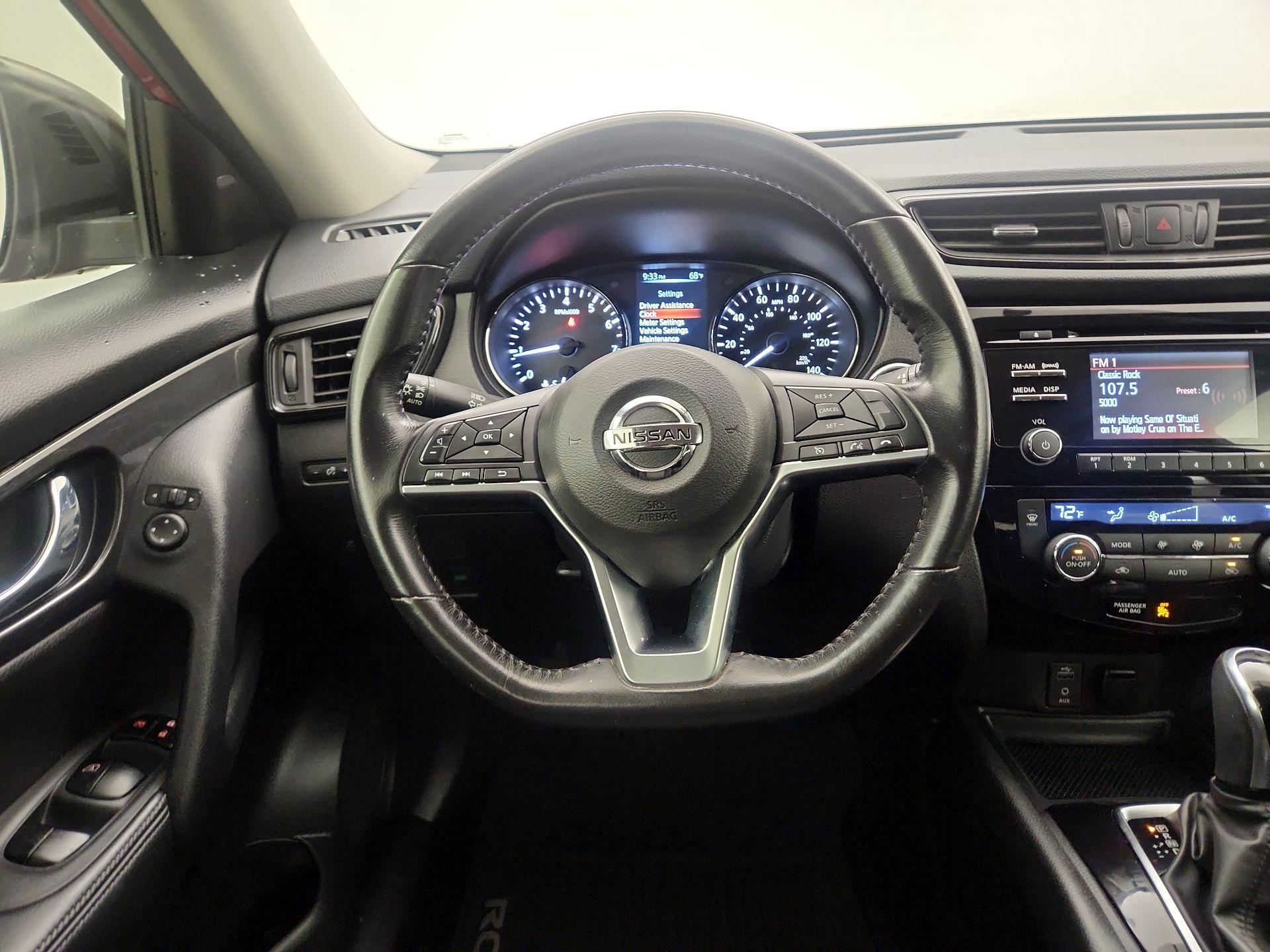 Thumbnail: 2017 Nissan Rogue - 10