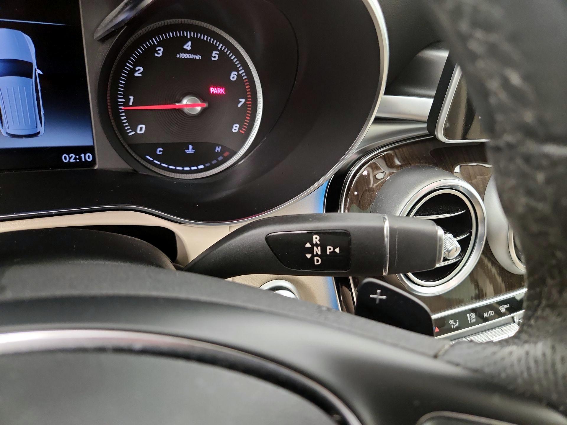 Thumbnail: 2019 Mercedes-Benz GLC - 15