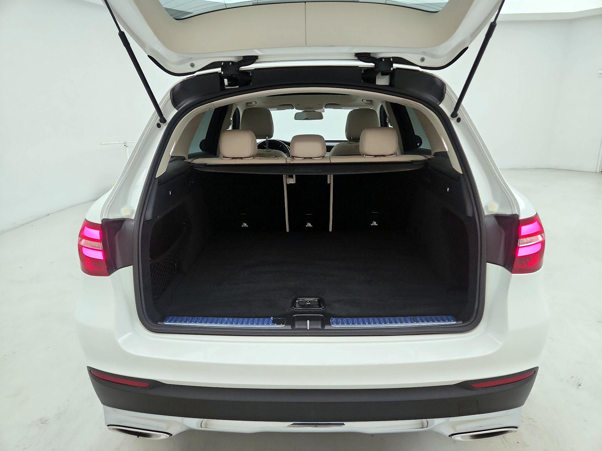 Thumbnail: 2019 Mercedes-Benz GLC - 19