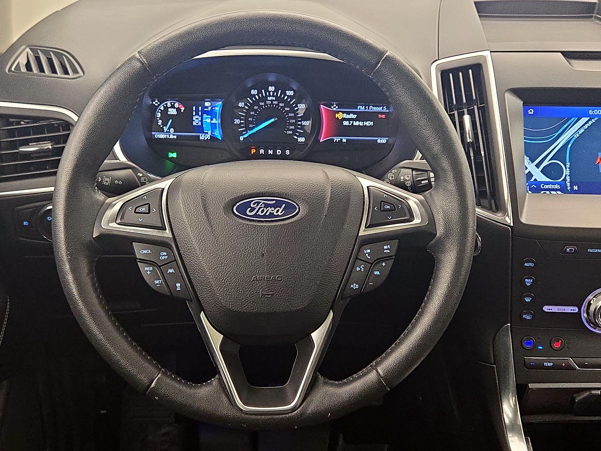Thumbnail: 2020 Ford Edge - 10