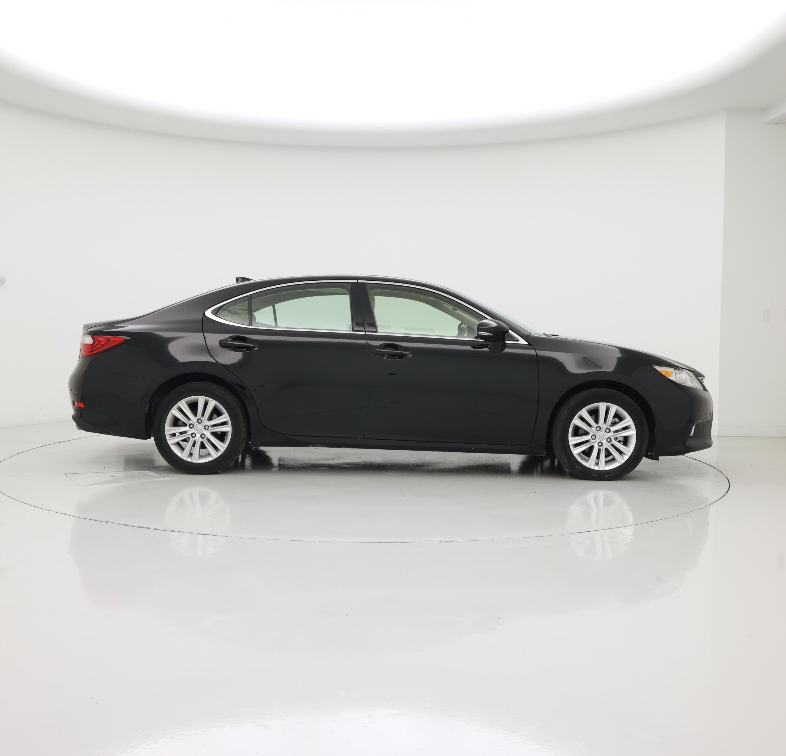 Thumbnail: 2015 Lexus ES - 7