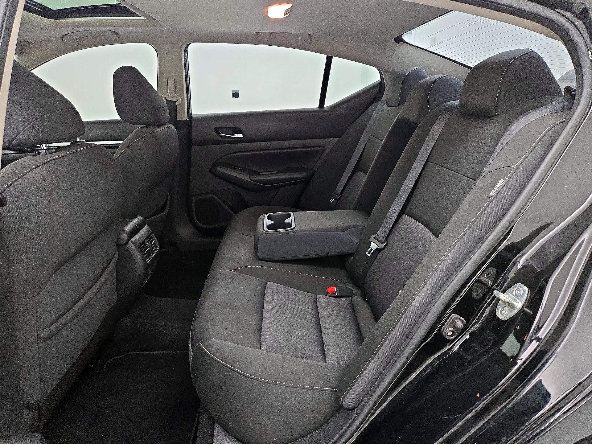 Thumbnail: 2019 Nissan Altima - 20