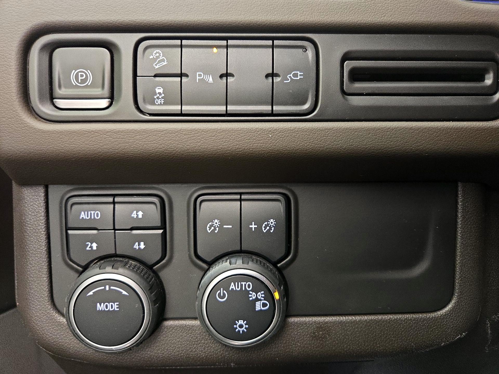 Thumbnail: 2021 Chevrolet Tahoe - 13