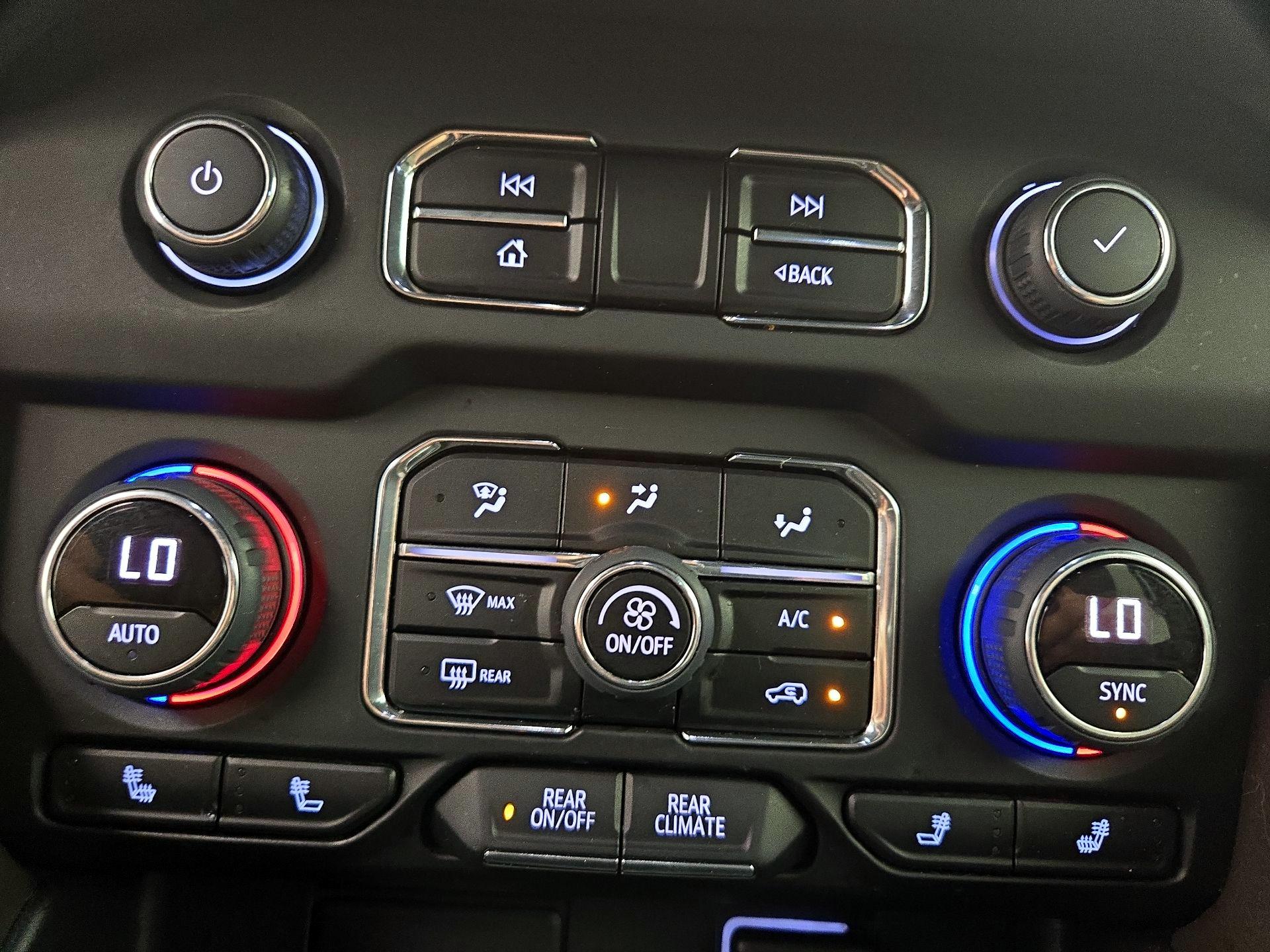 Thumbnail: 2021 Chevrolet Tahoe - 17