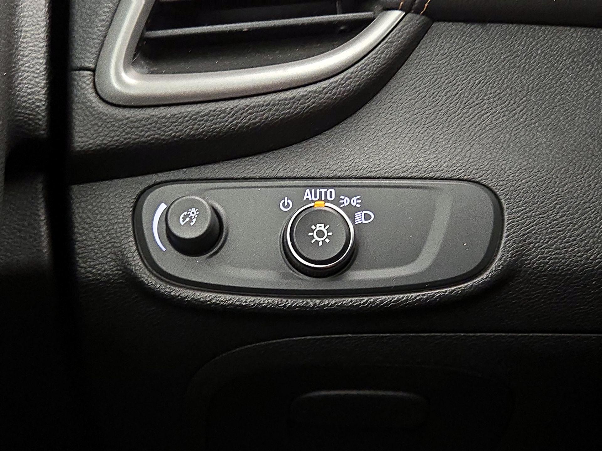 Thumbnail: 2019 Chevrolet Trax - 13