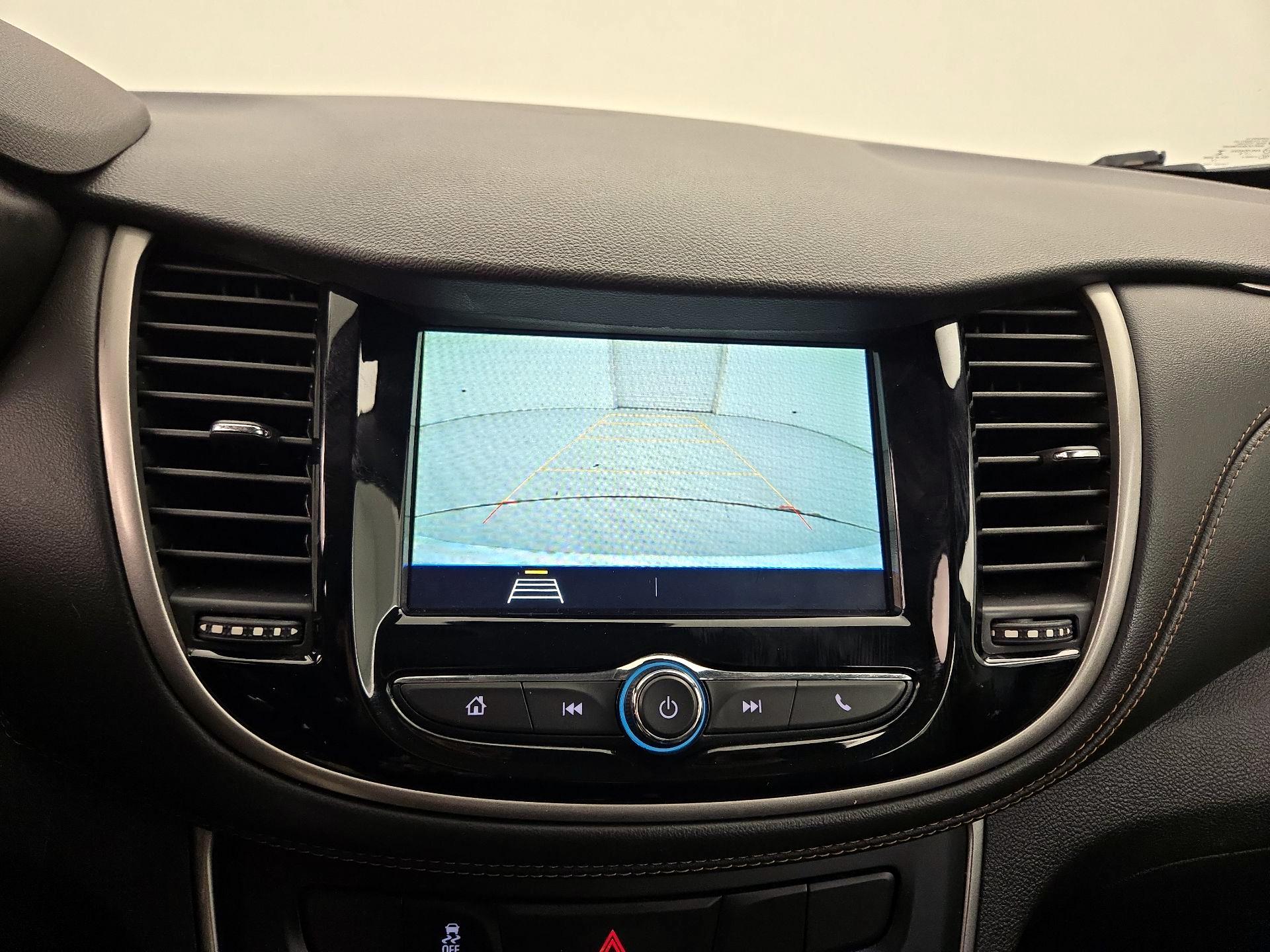 Thumbnail: 2019 Chevrolet Trax - 14