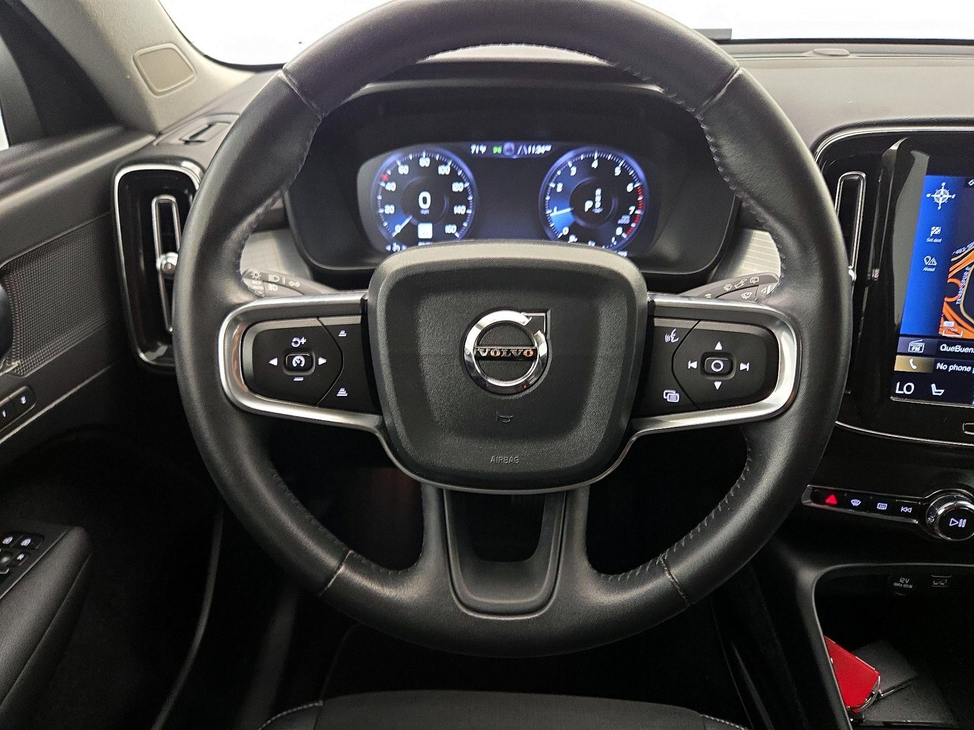 Thumbnail: 2020 Volvo XC40 - 10