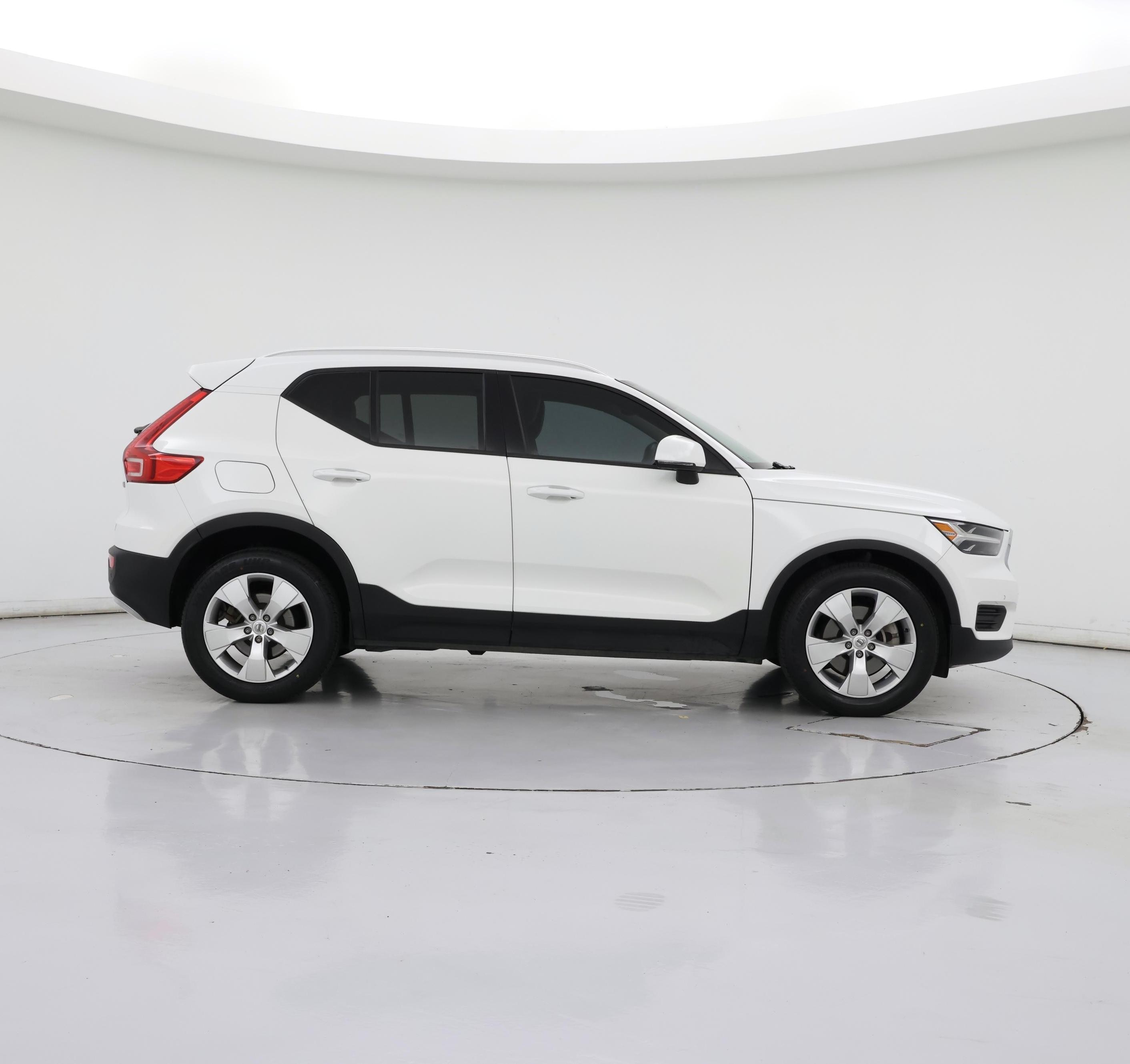 Thumbnail: 2020 Volvo XC40 - 7
