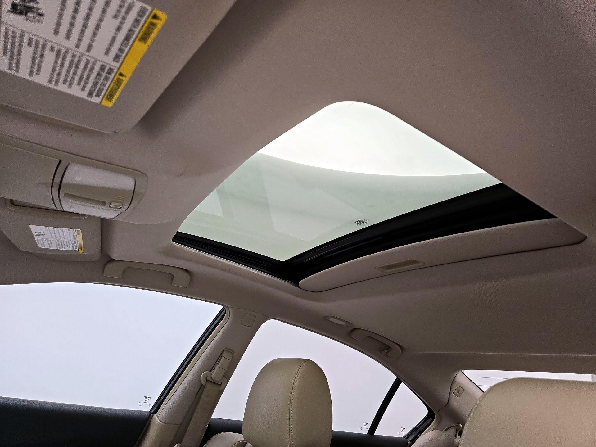 Thumbnail: 2014 Nissan Maxima - 18