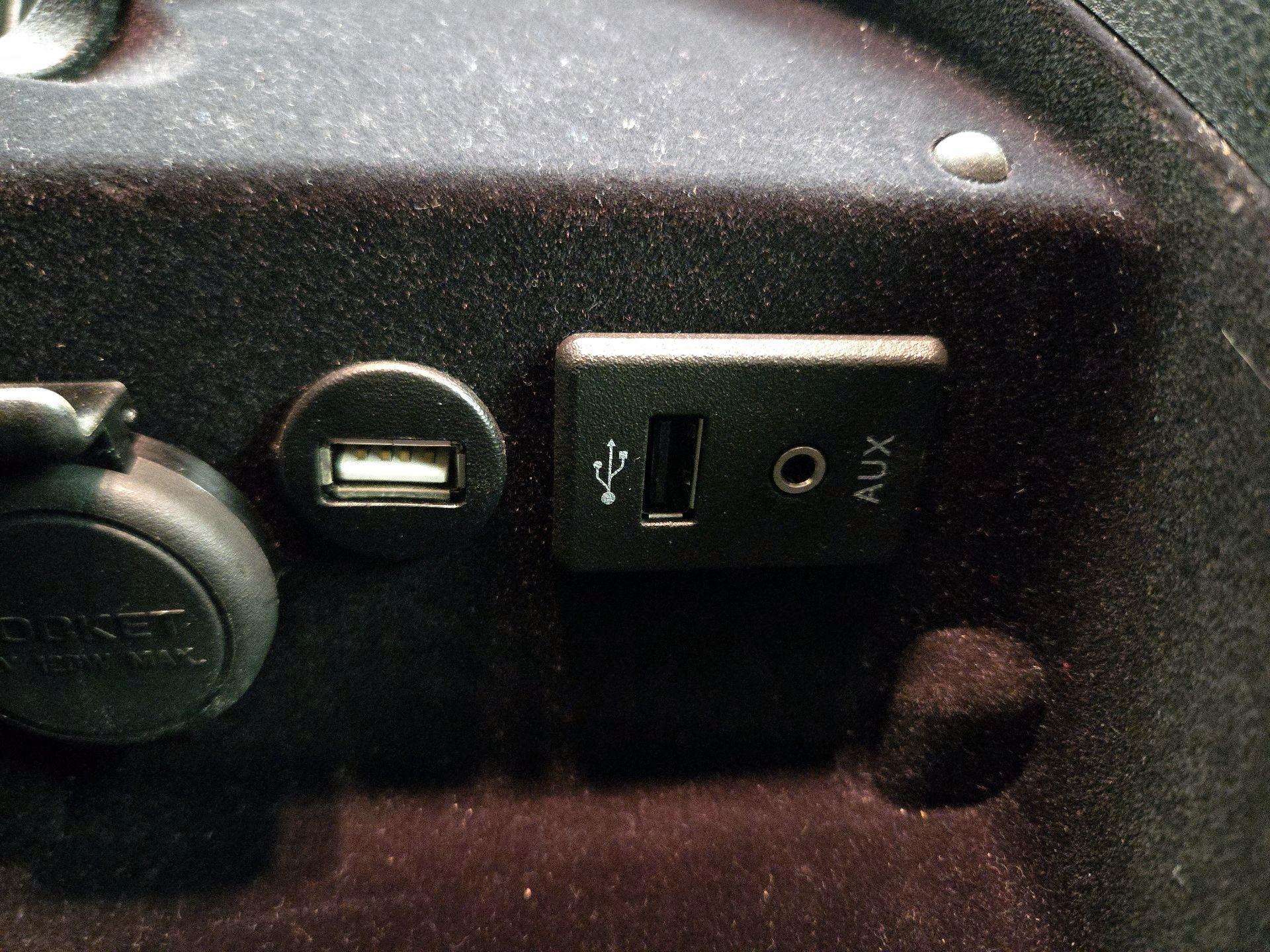 Thumbnail: 2020 Nissan Z - 18