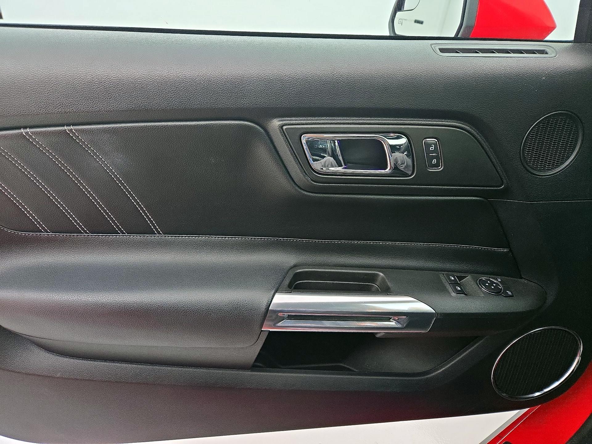 Thumbnail: 2017 Ford Mustang - 12