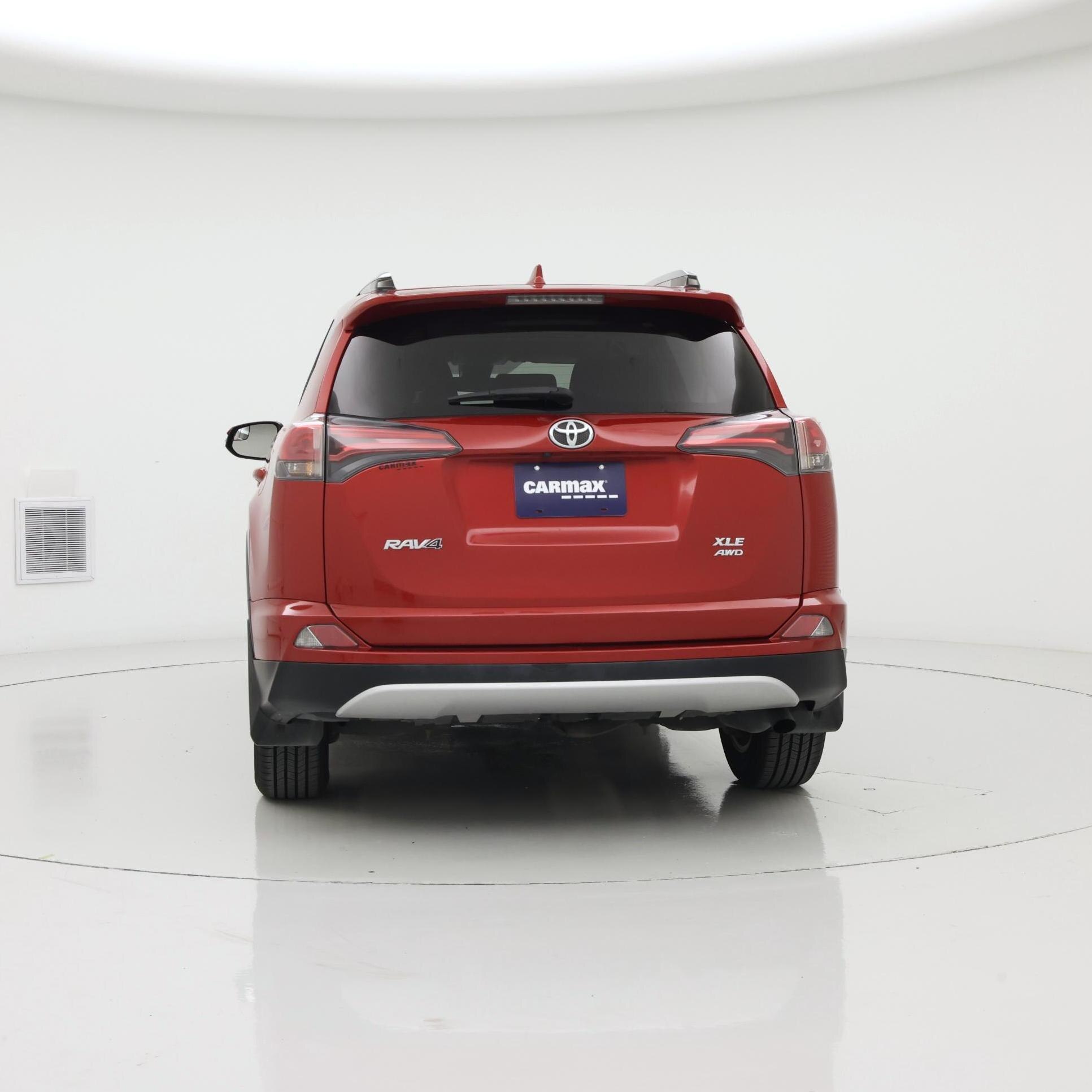 Thumbnail: 2017 Toyota RAV4 - 6