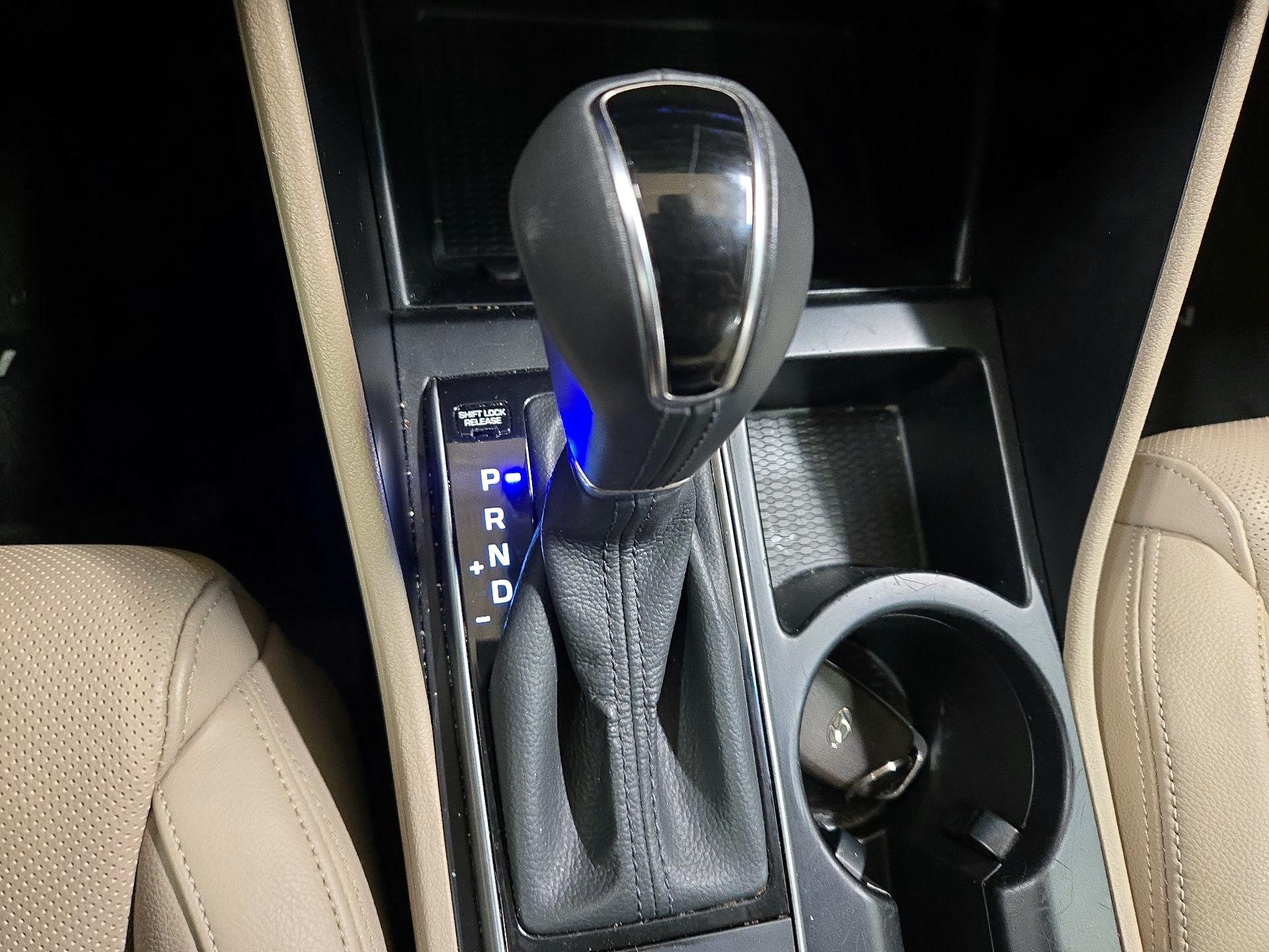 Thumbnail: 2016 Hyundai Tucson - 18