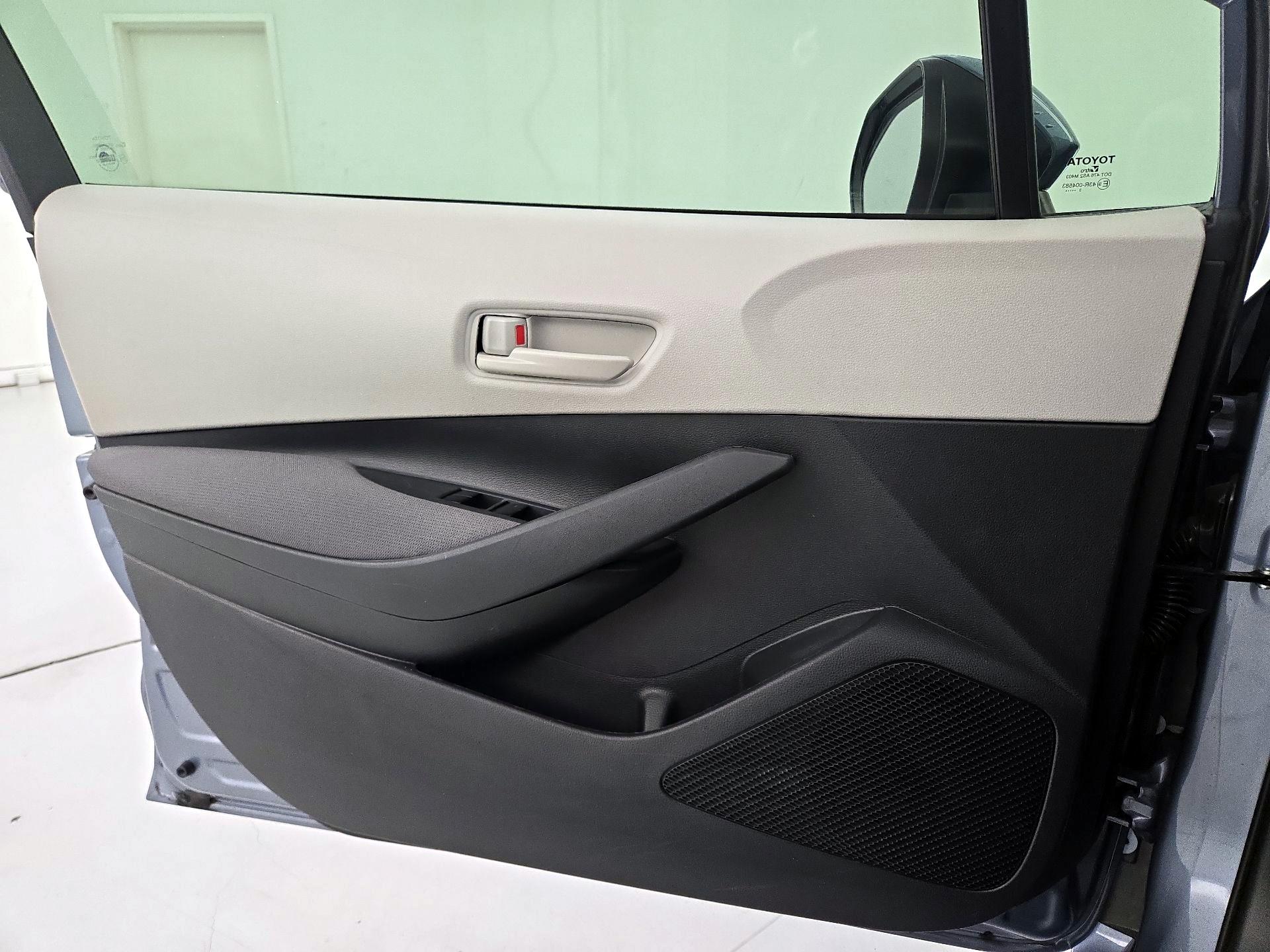 Thumbnail: 2023 Toyota Corolla - 12