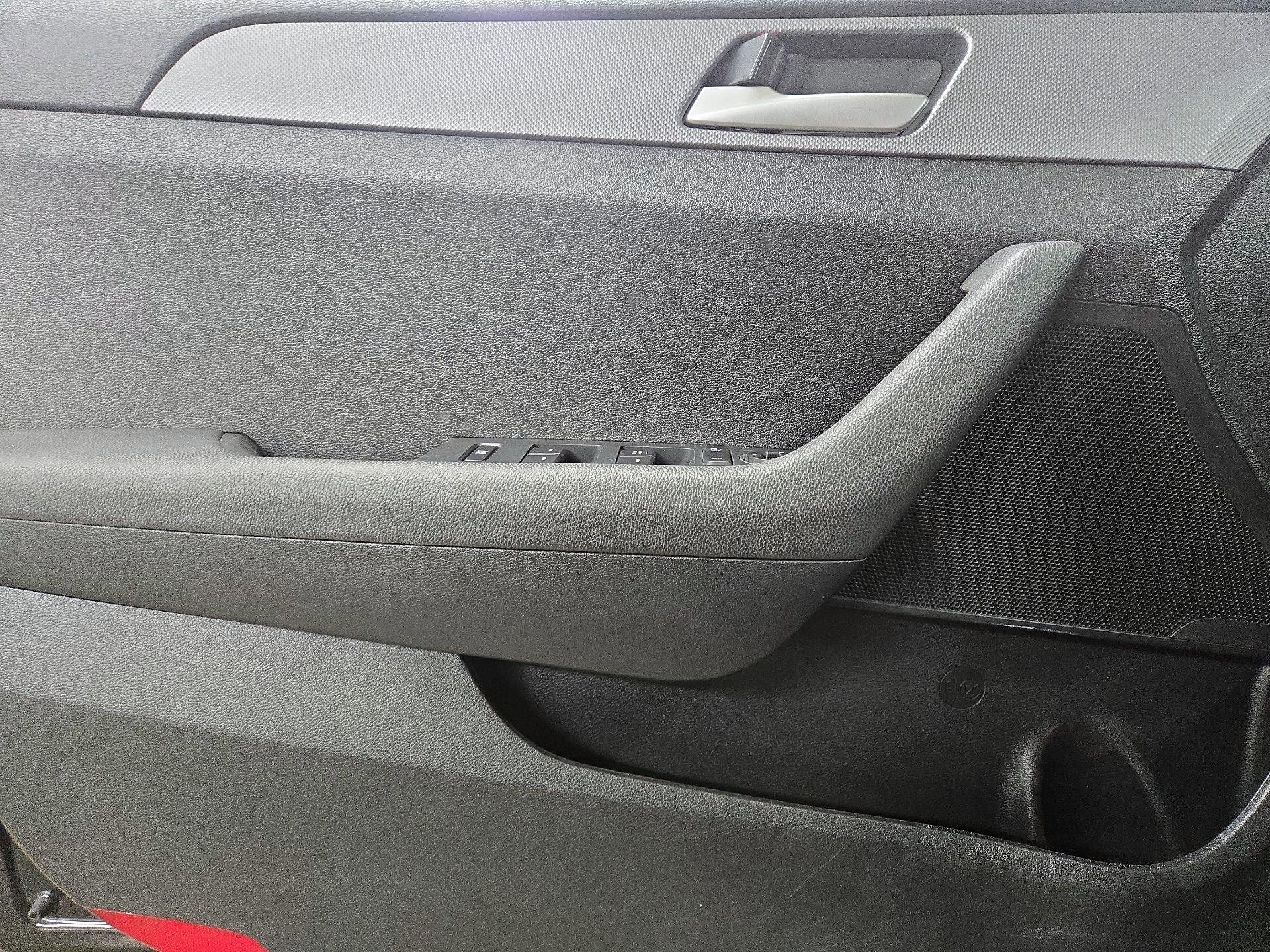 Thumbnail: 2019 Hyundai Sonata - 12