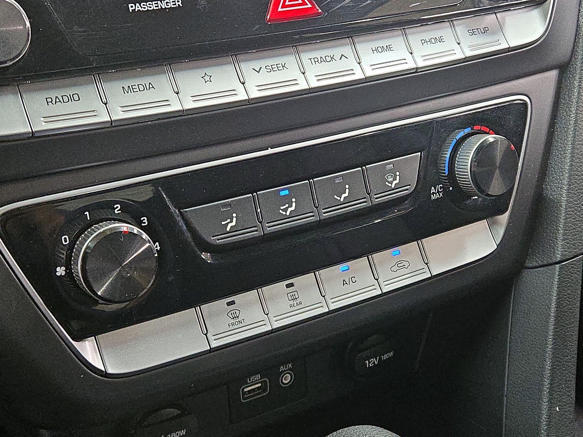 Thumbnail: 2019 Hyundai Sonata - 16