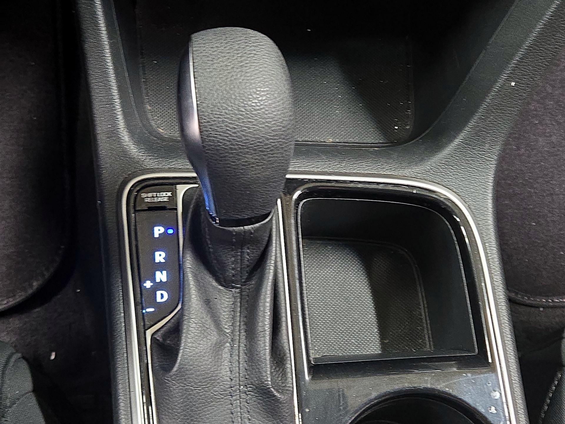 Thumbnail: 2019 Hyundai Sonata - 17