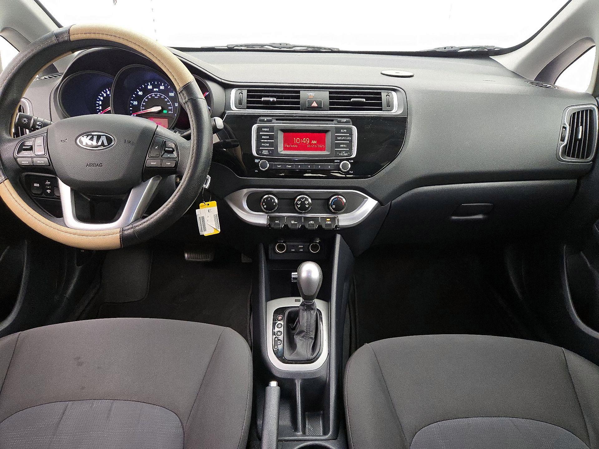 Thumbnail: 2016 Kia Rio - 9