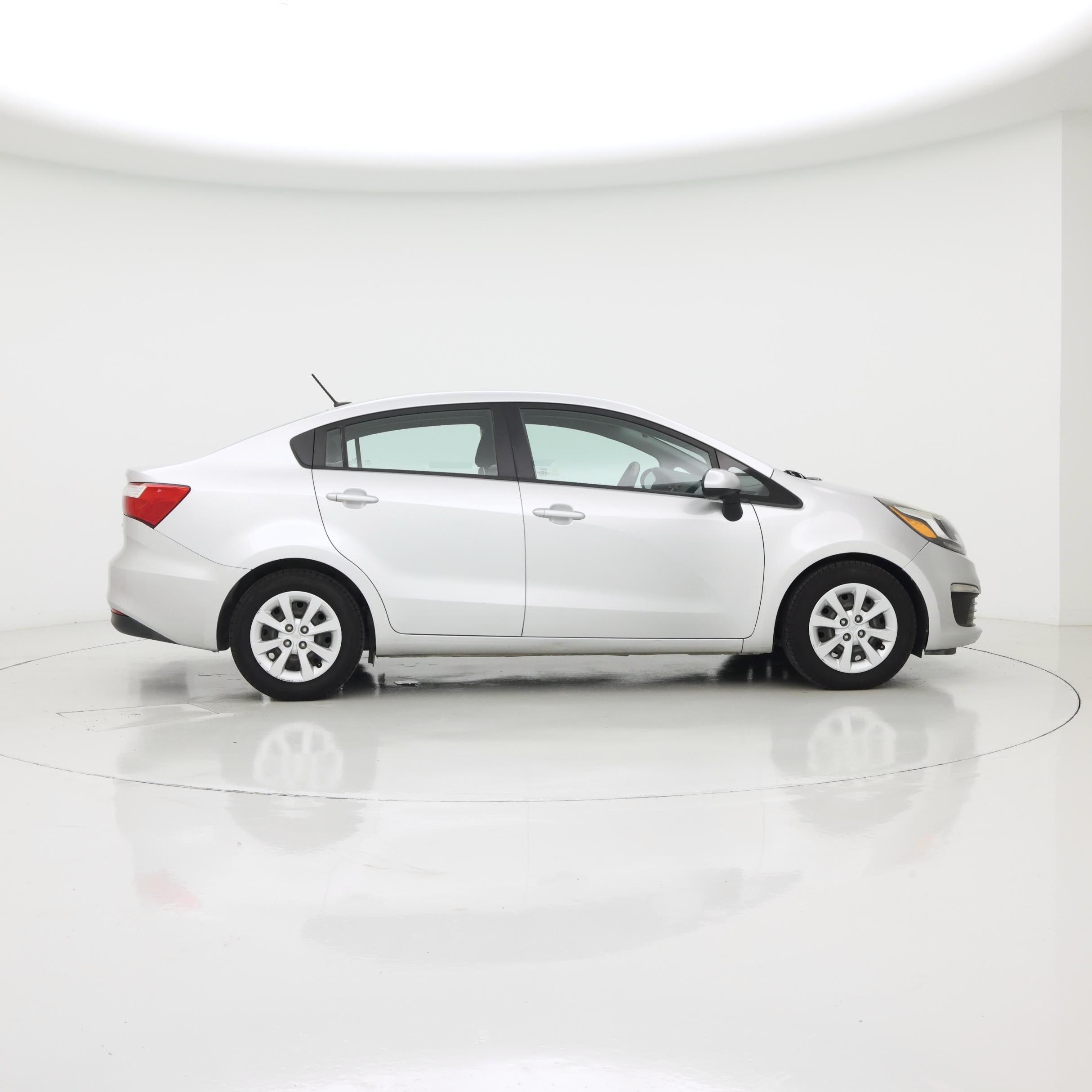 Thumbnail: 2016 Kia Rio - 7