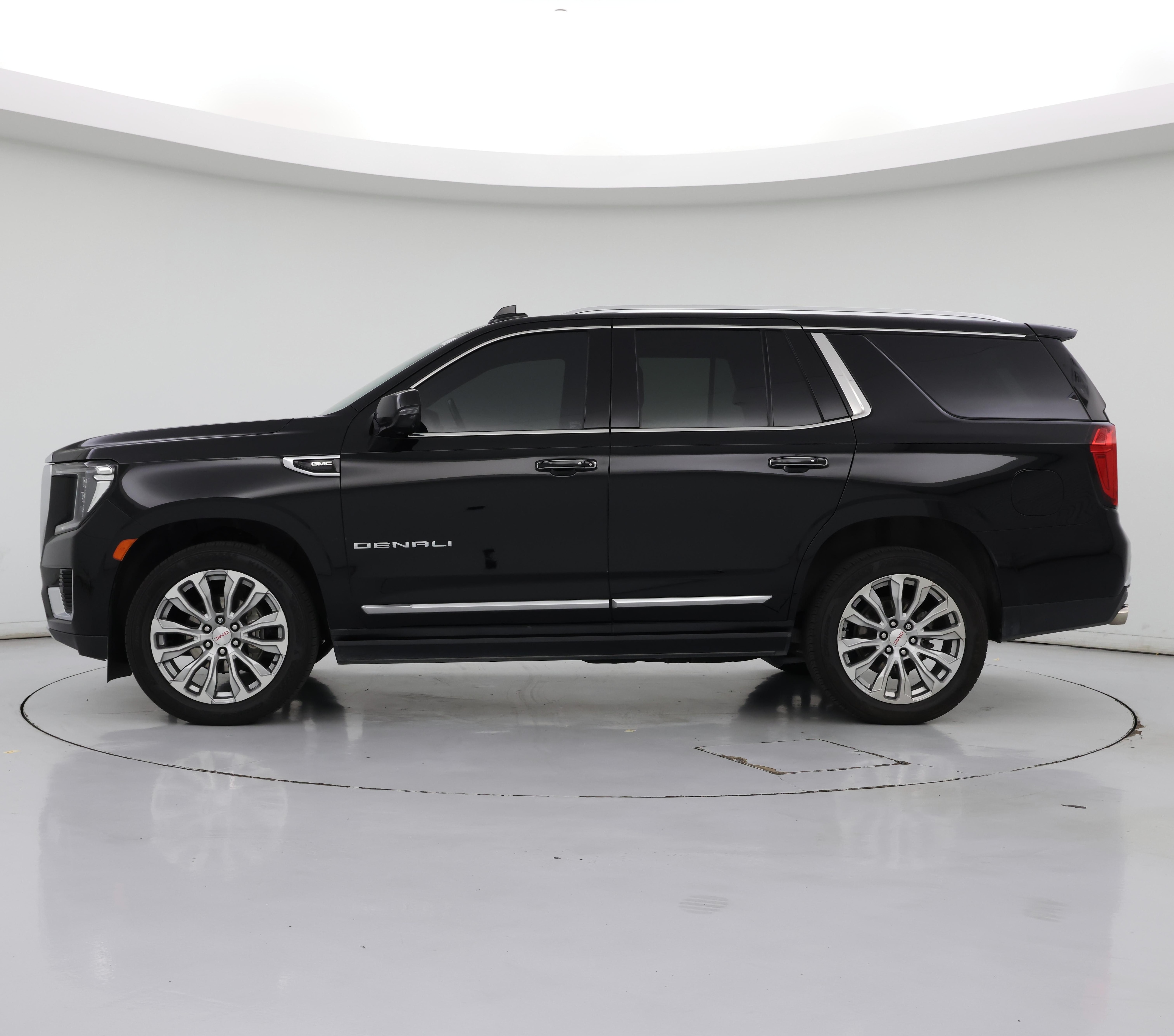 Thumbnail: 2022 GMC Yukon - 3