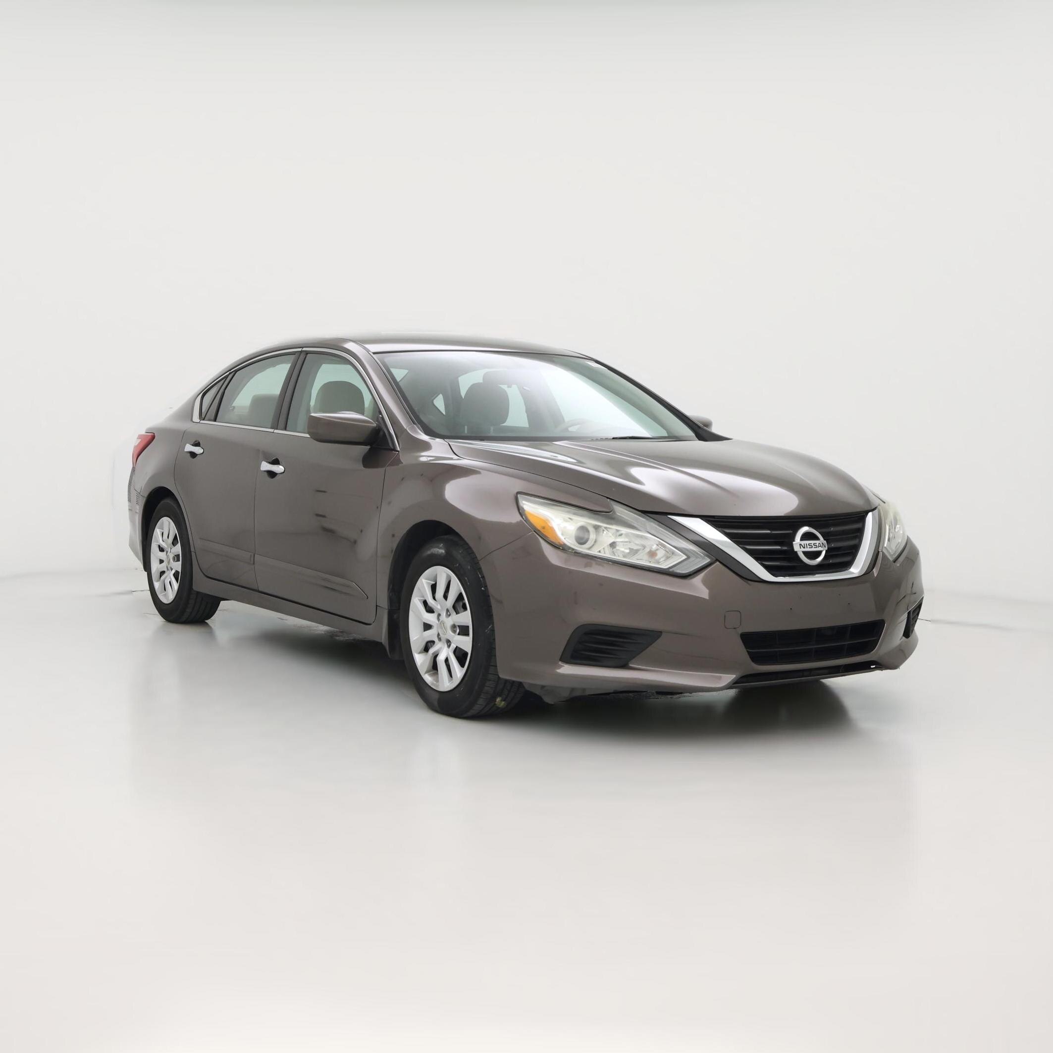 Thumbnail: 2016 Nissan Altima - 1
