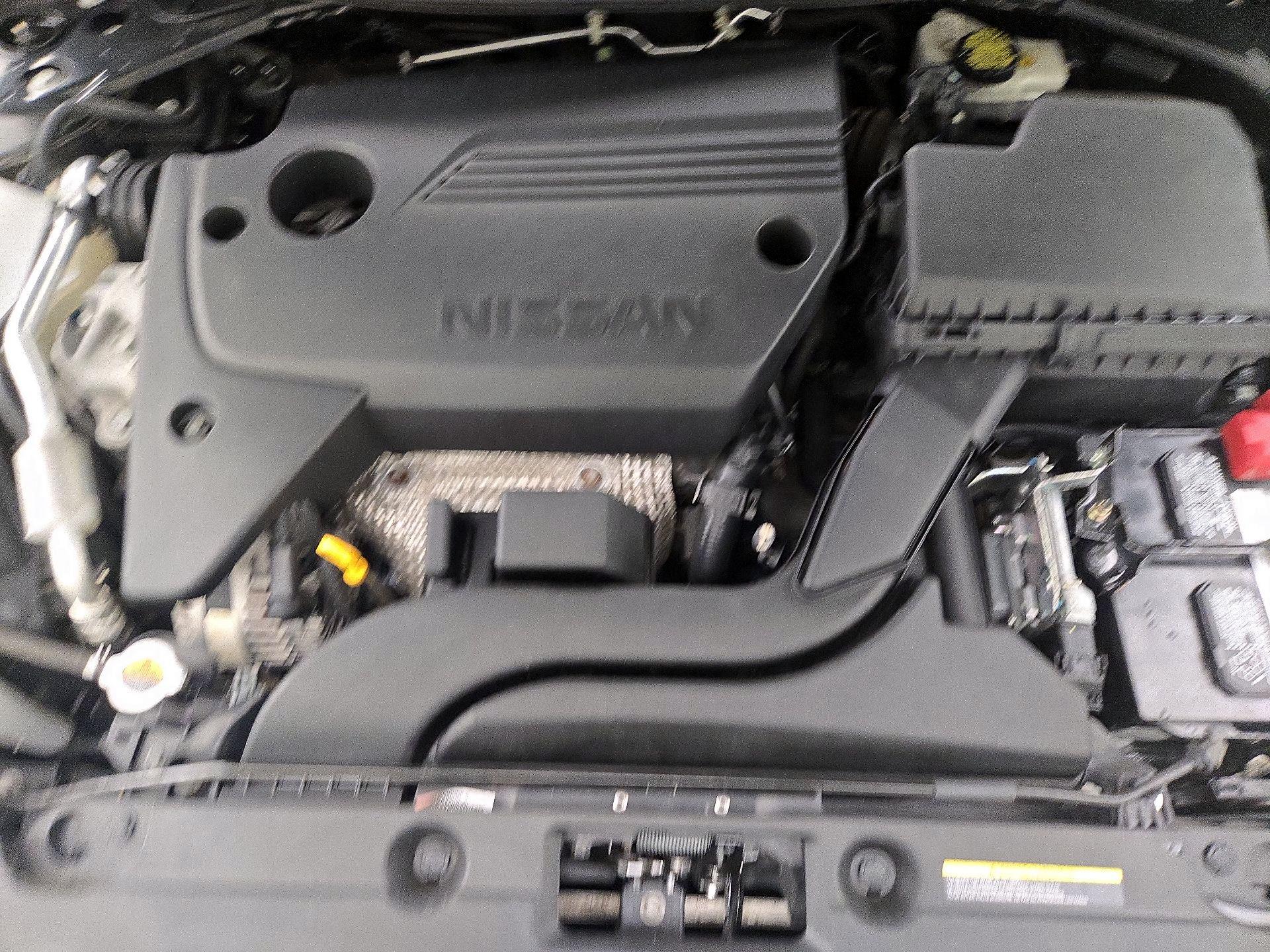 Thumbnail: 2016 Nissan Altima - 19