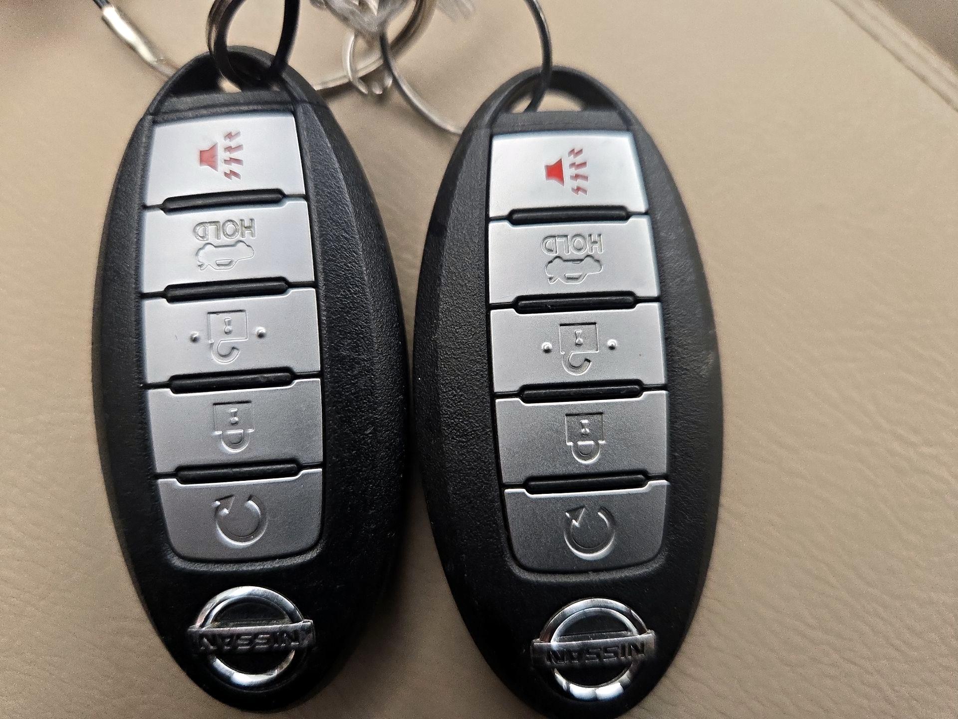 Thumbnail: 2016 Nissan Altima - 20