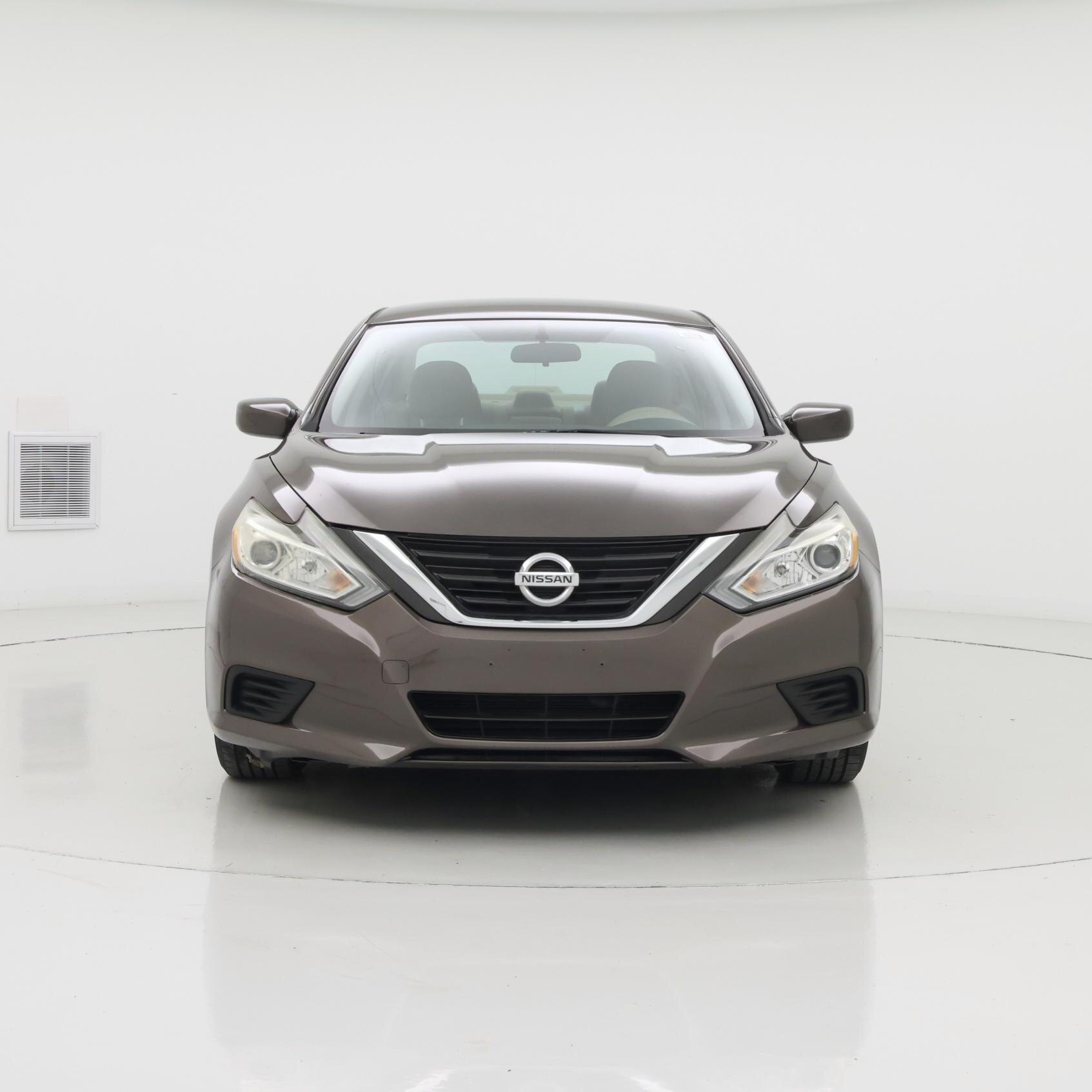 Thumbnail: 2016 Nissan Altima - 5
