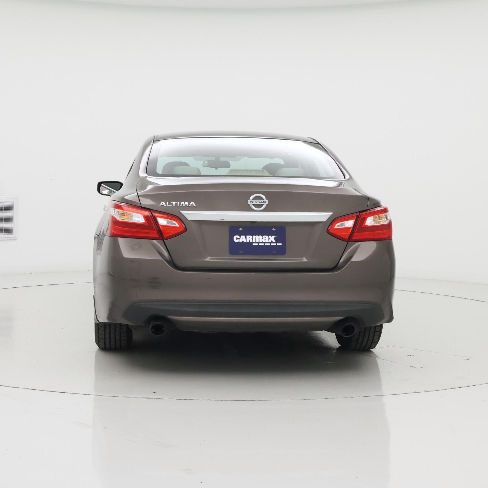 Thumbnail: 2016 Nissan Altima - 6