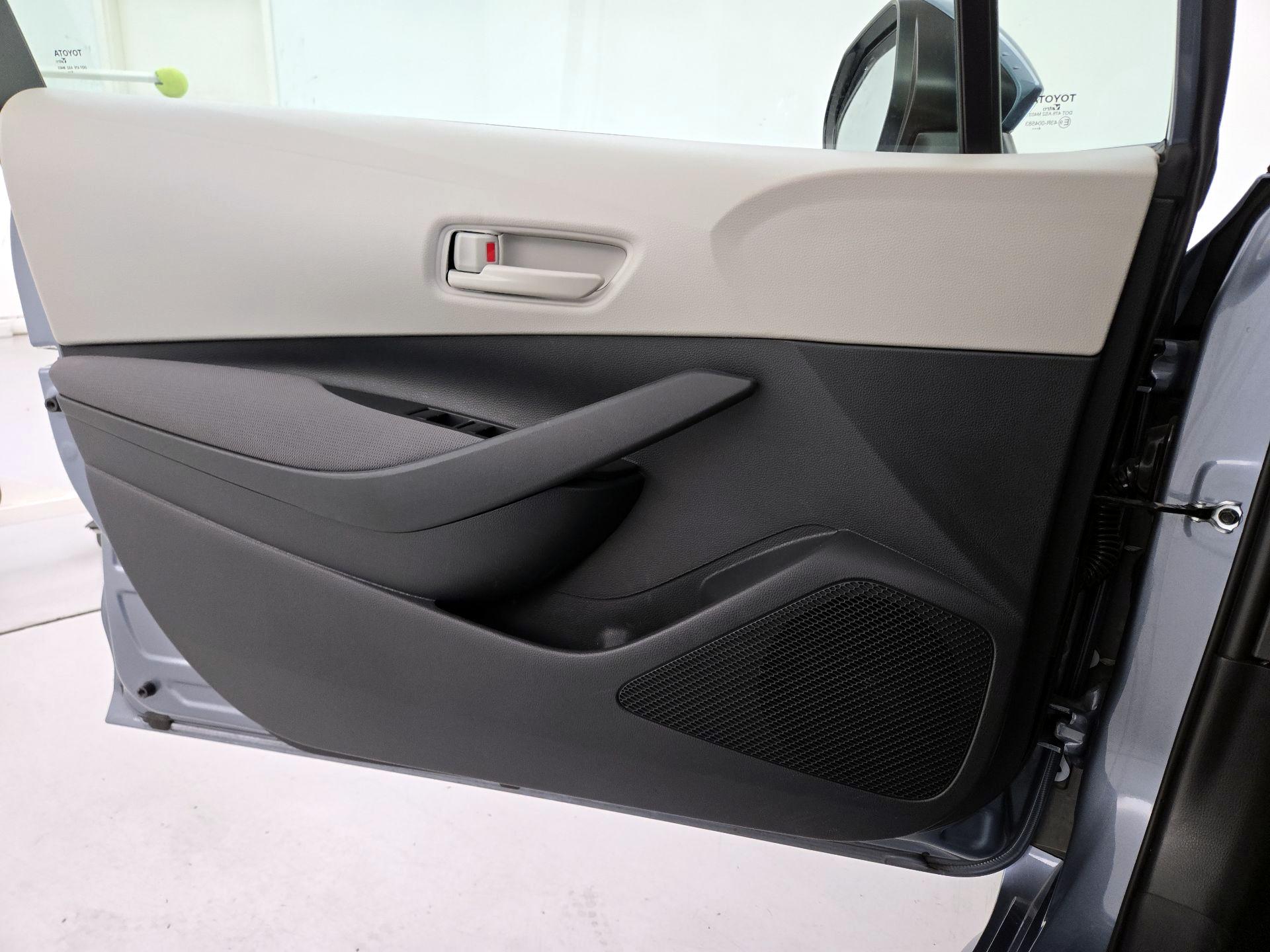 Thumbnail: 2025 Toyota Corolla - 12