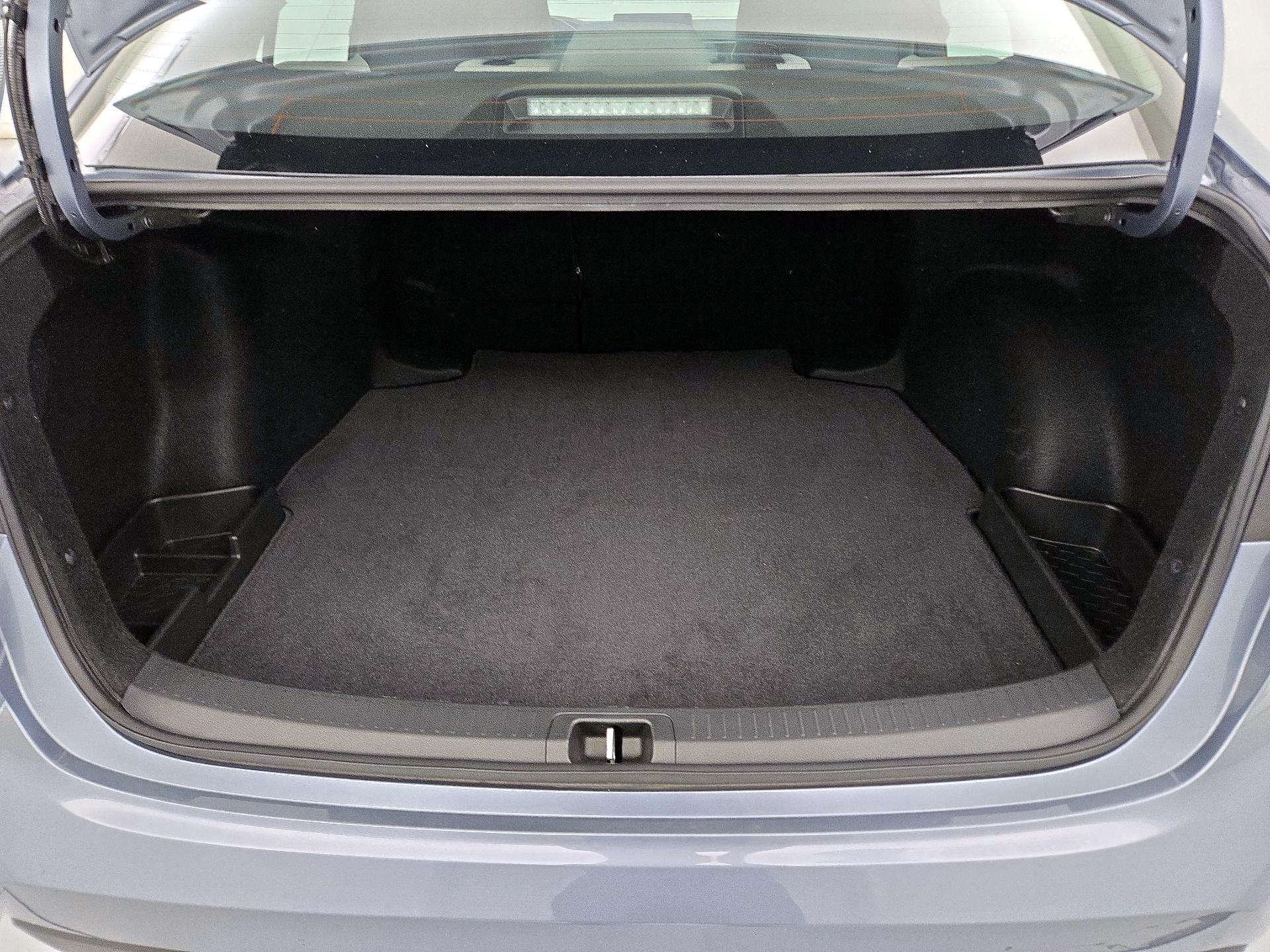 Thumbnail: 2025 Toyota Corolla - 20