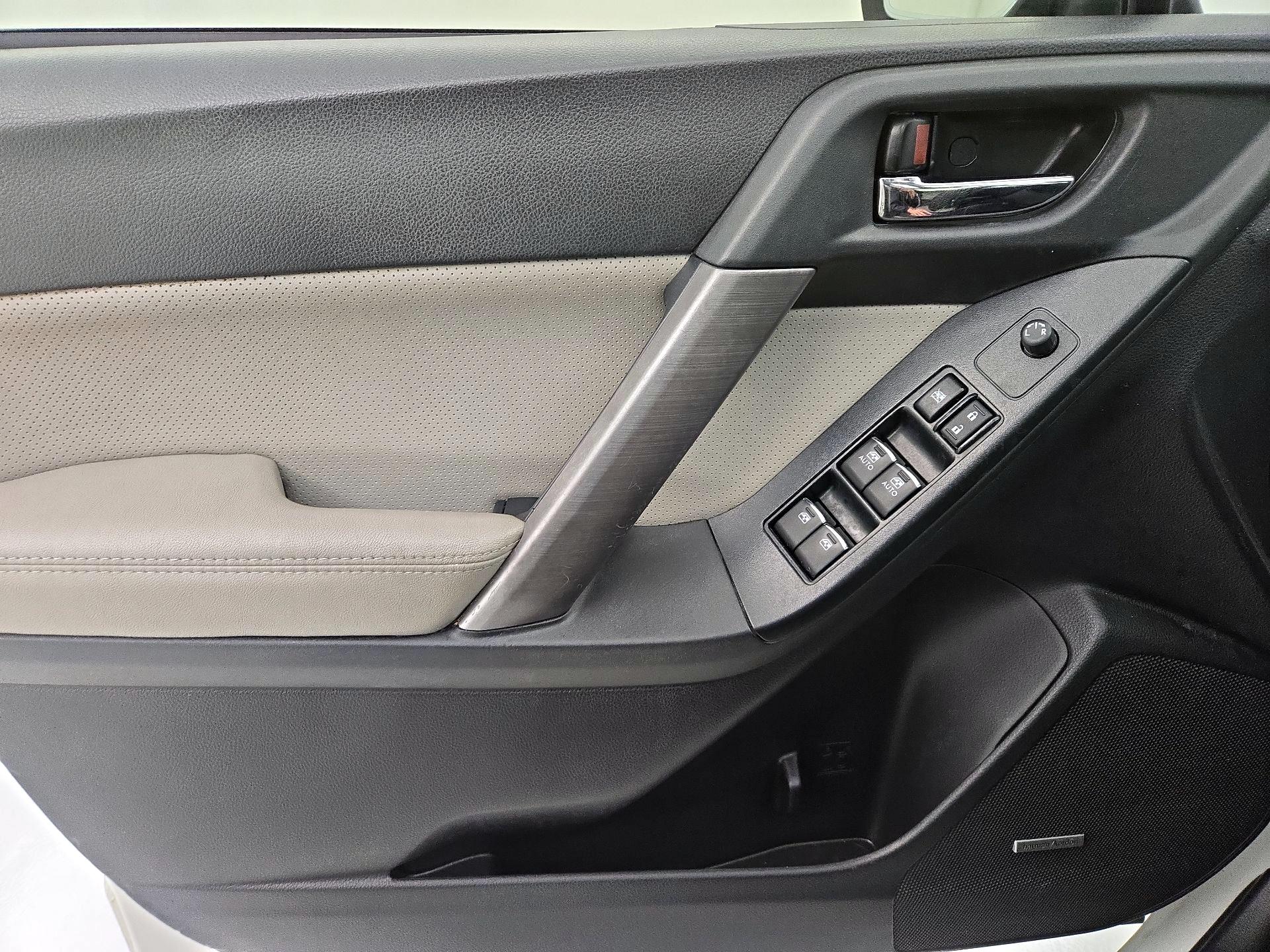 Thumbnail: 2017 Subaru Forester - 12