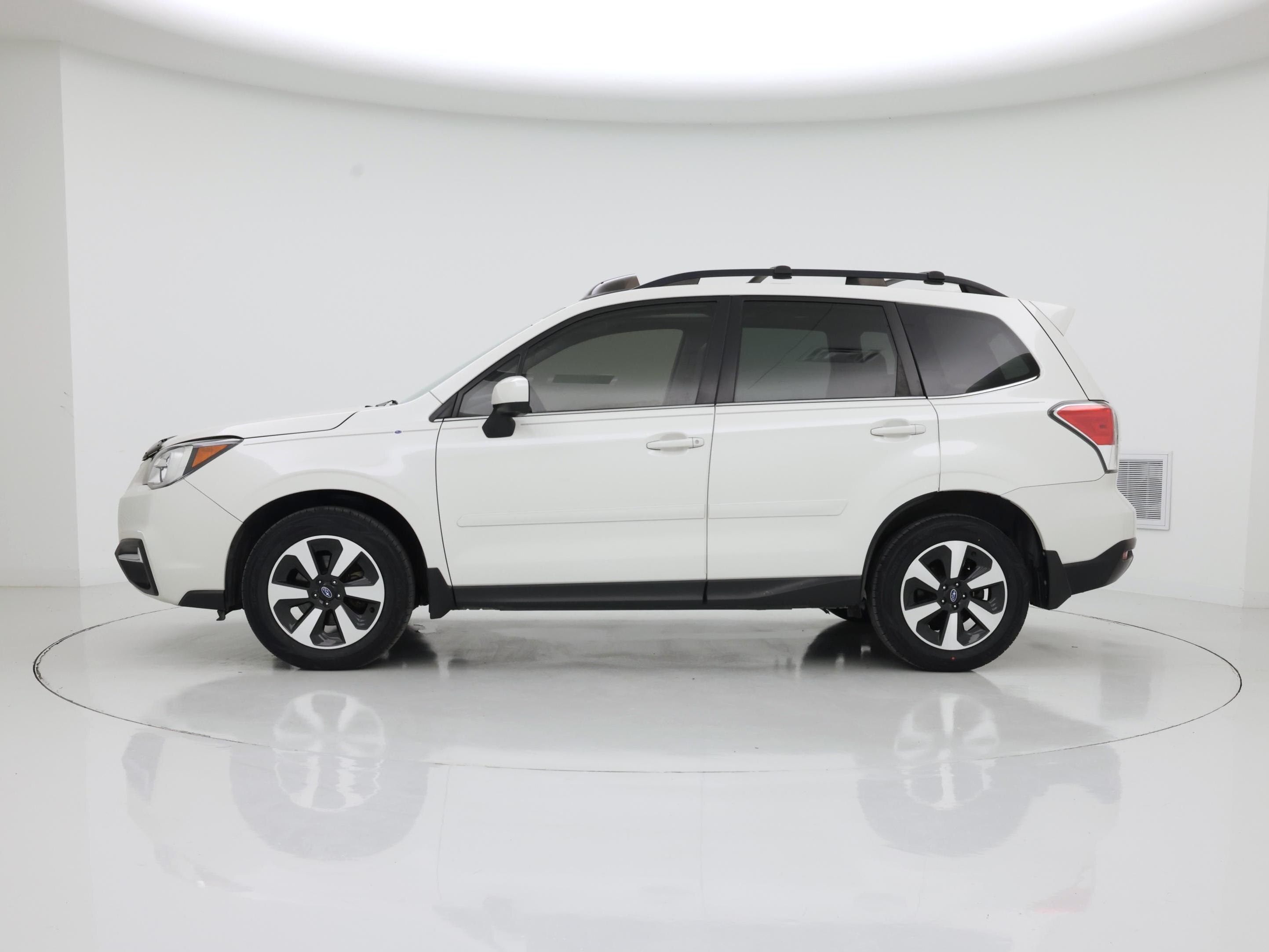 Thumbnail: 2017 Subaru Forester - 3