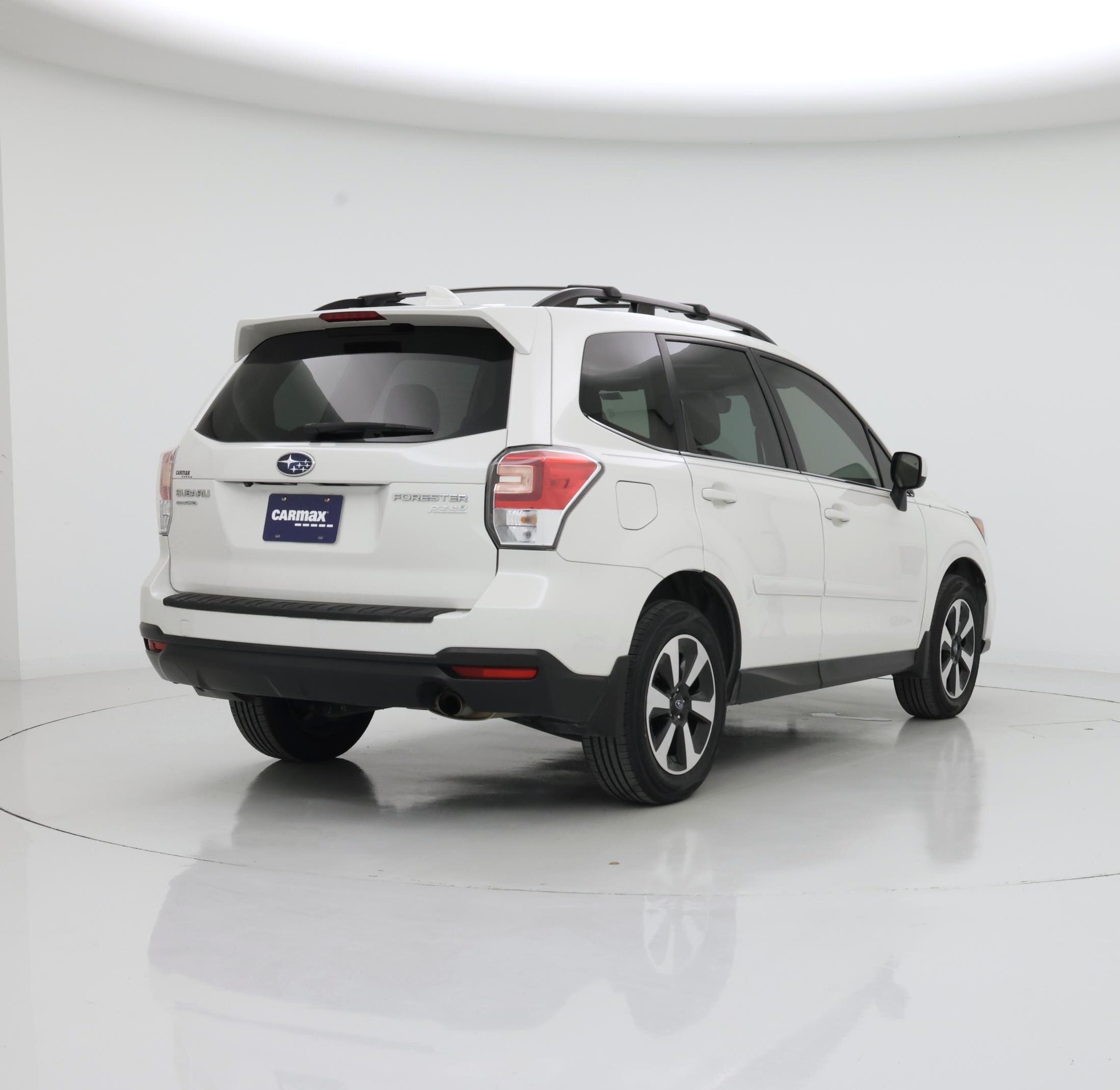 Thumbnail: 2017 Subaru Forester - 8