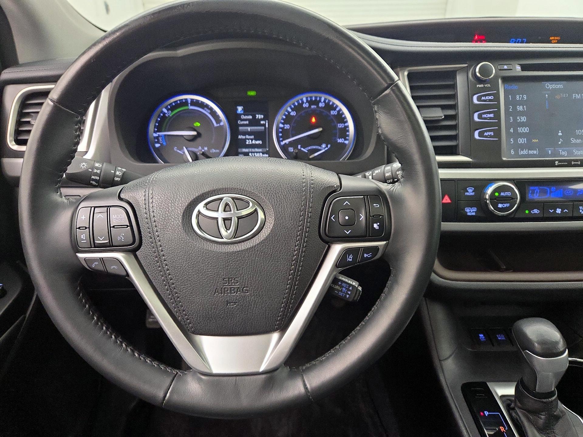 Thumbnail: 2018 Toyota Highlander - 10