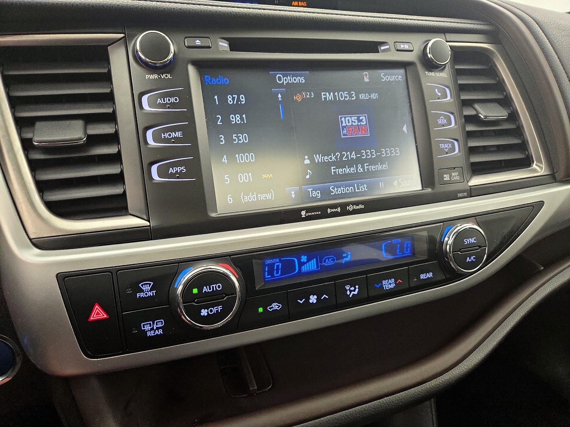 Thumbnail: 2018 Toyota Highlander - 16