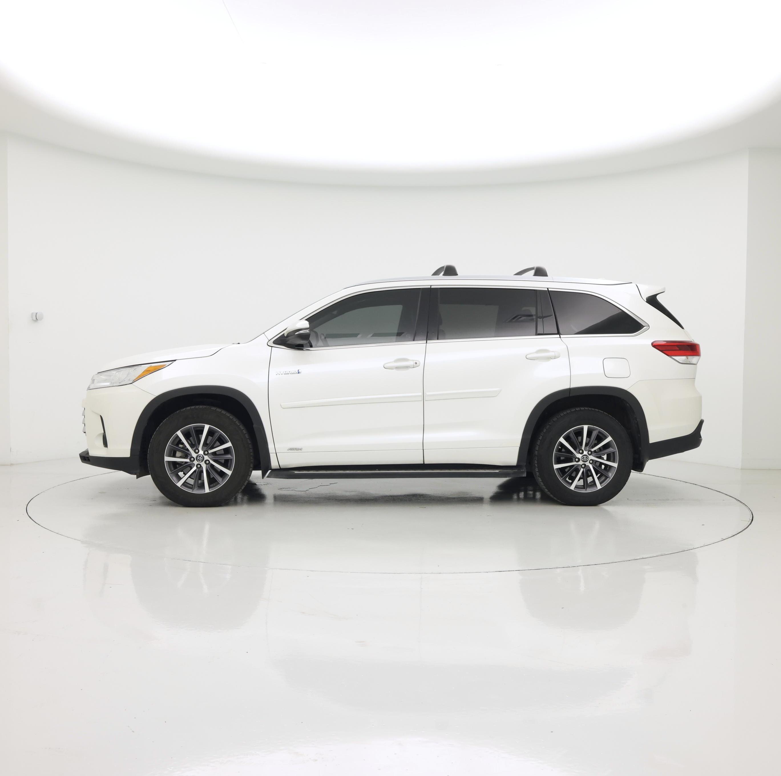 Thumbnail: 2018 Toyota Highlander - 3