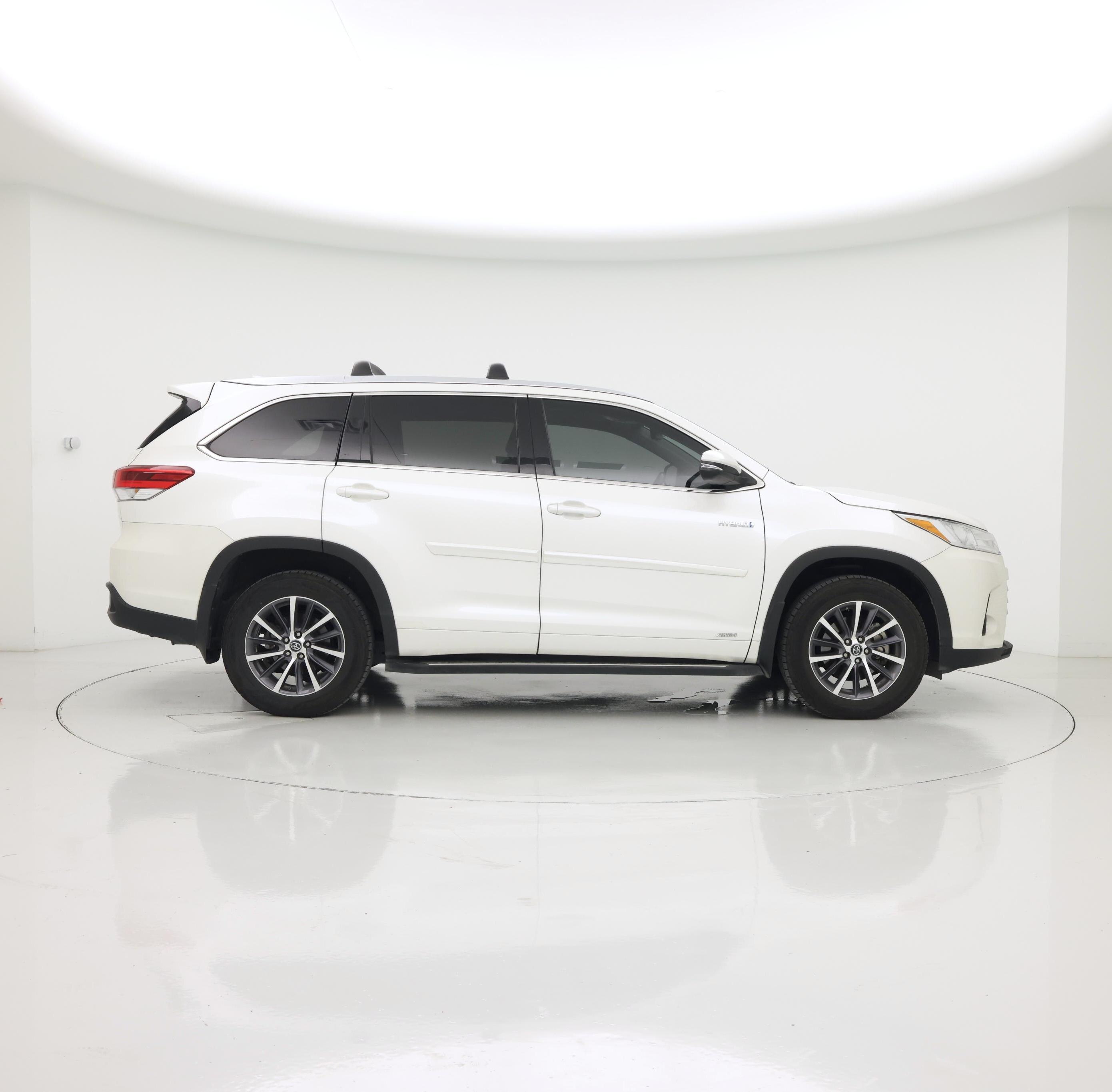Thumbnail: 2018 Toyota Highlander - 7